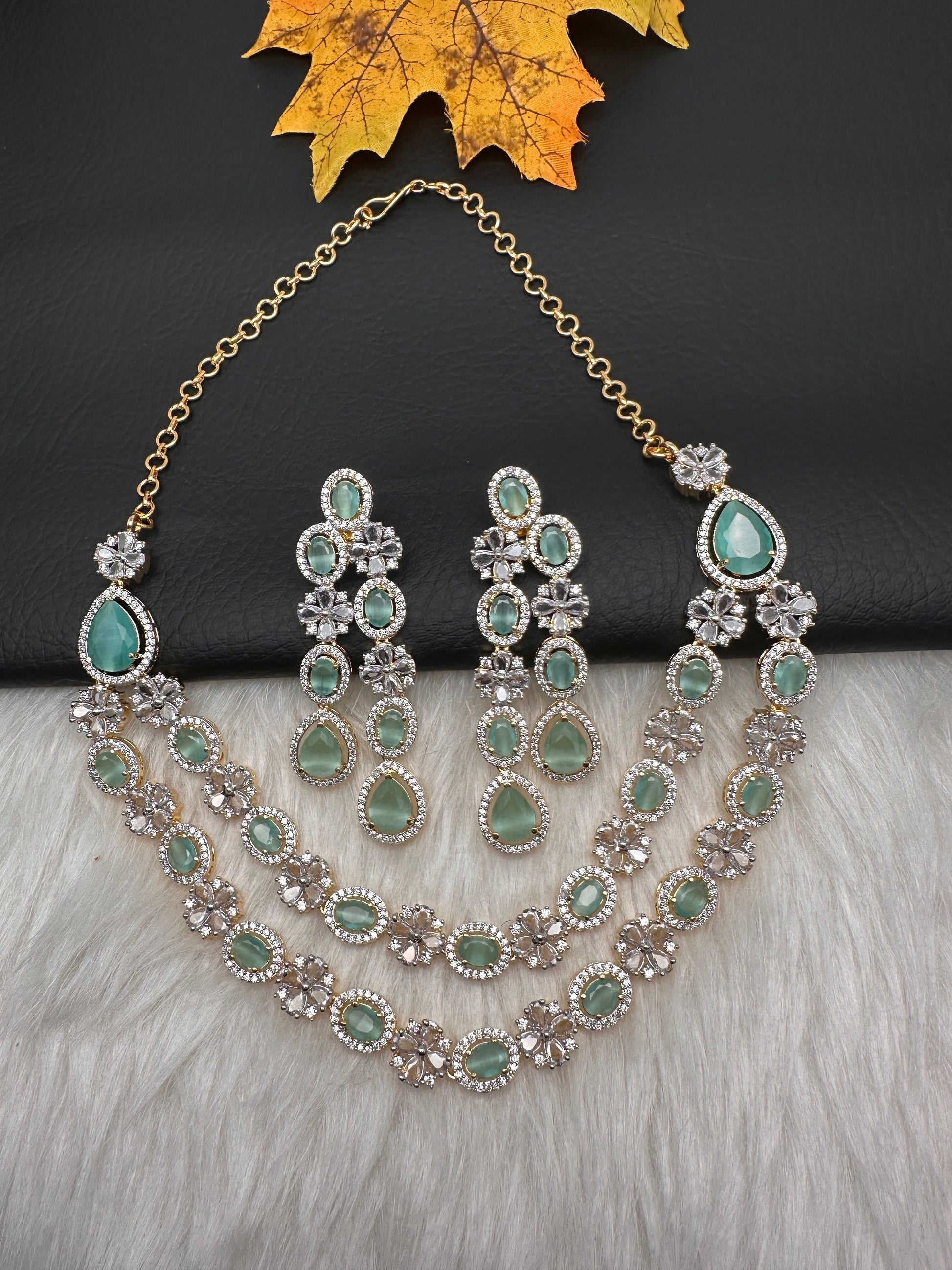 AD Double Layer Color Stone Short Necklace - LightGreen