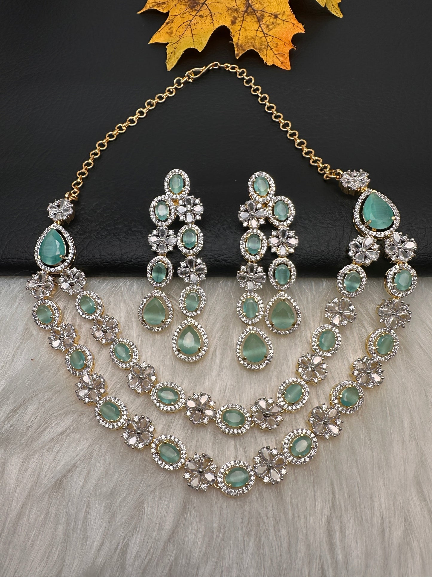 AD Double Layer Color Stone Short Necklace - LightGreen