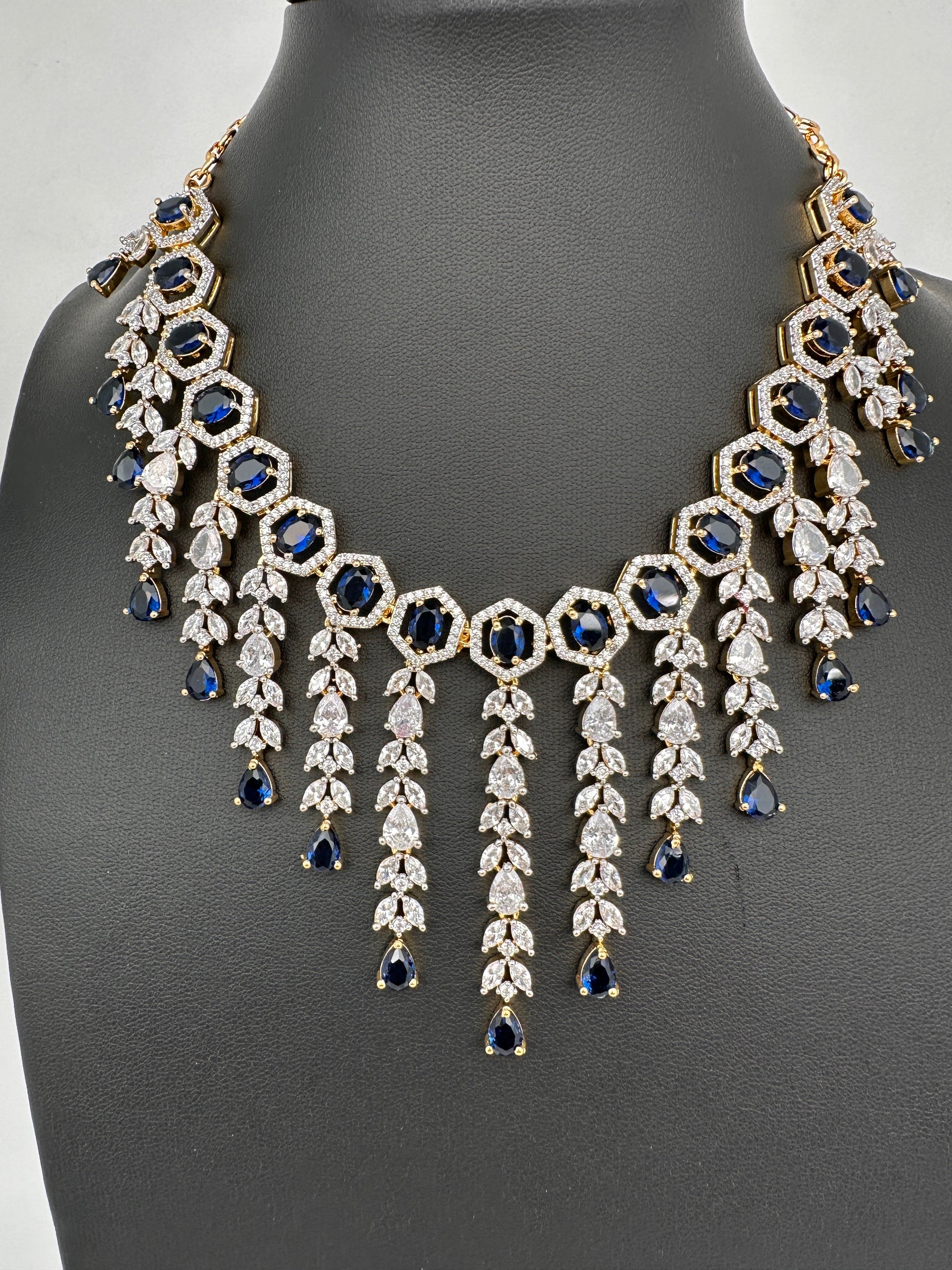 AD Color Stone Neckline Necklace - Blue