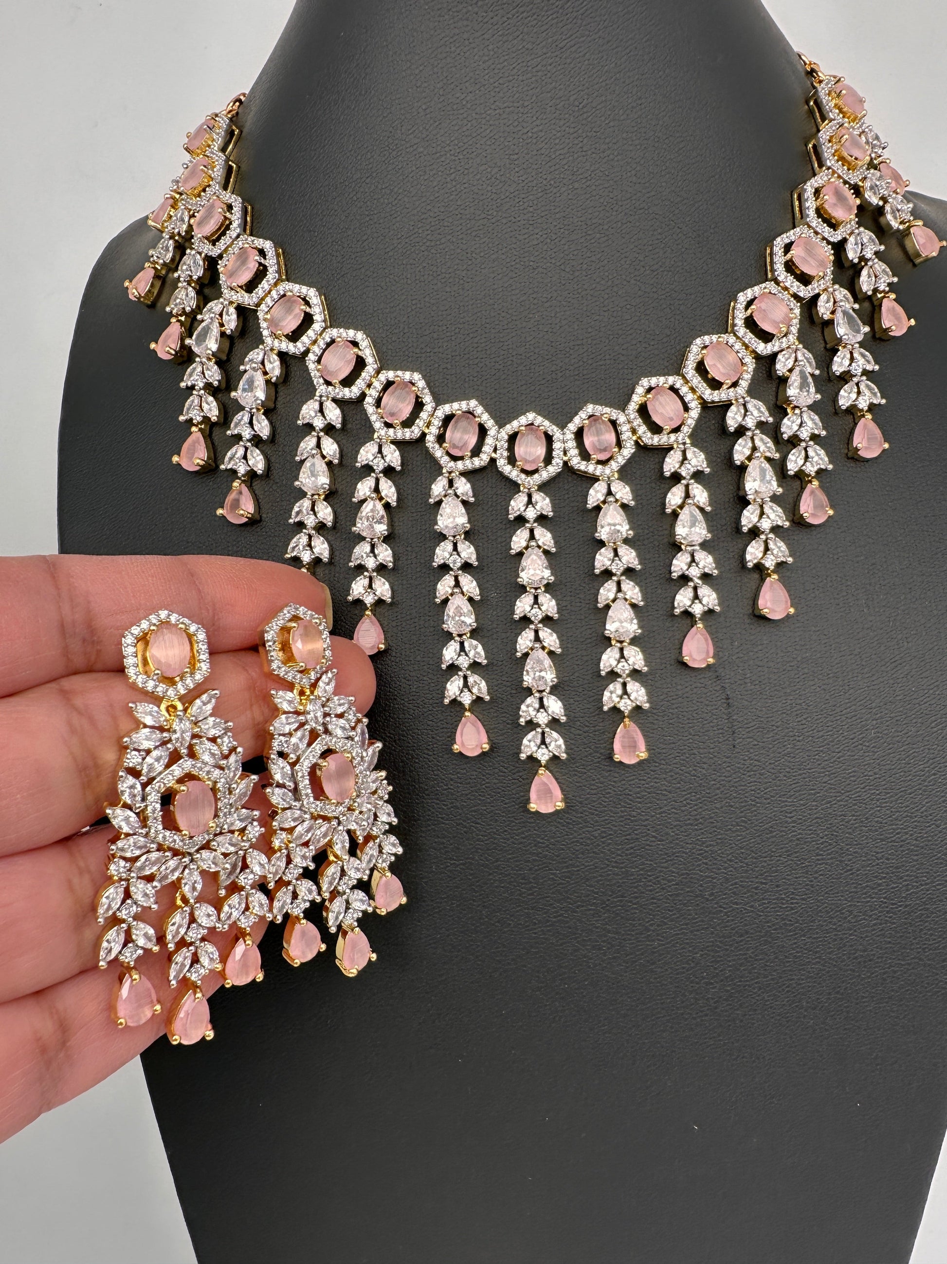 AD Color Stone Neckline Necklace - Pink