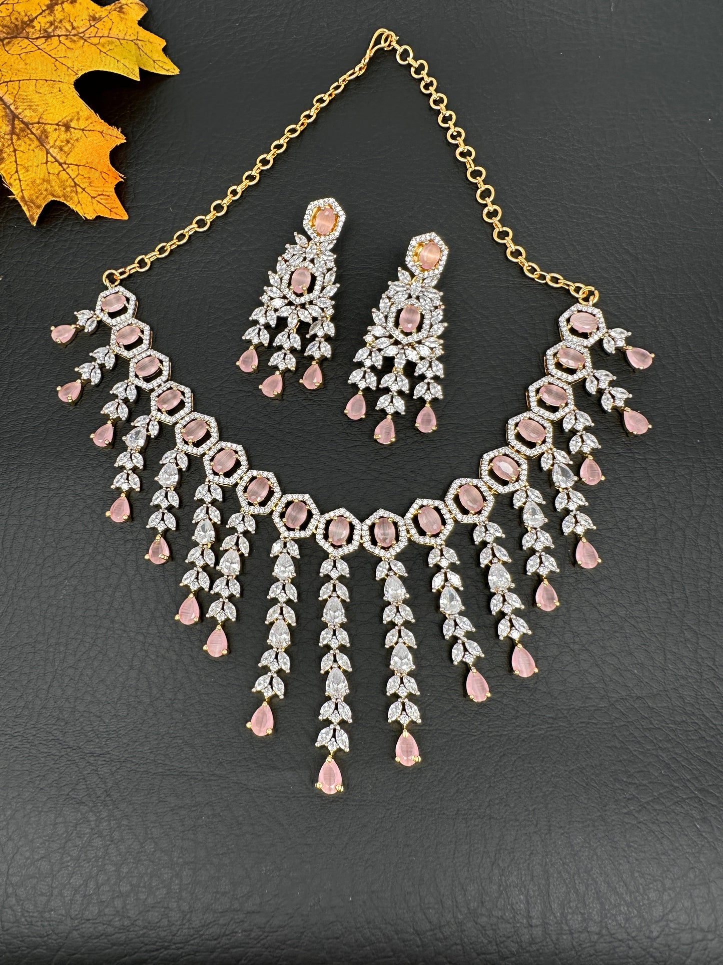 AD Color Stone Neckline Necklace - Pink