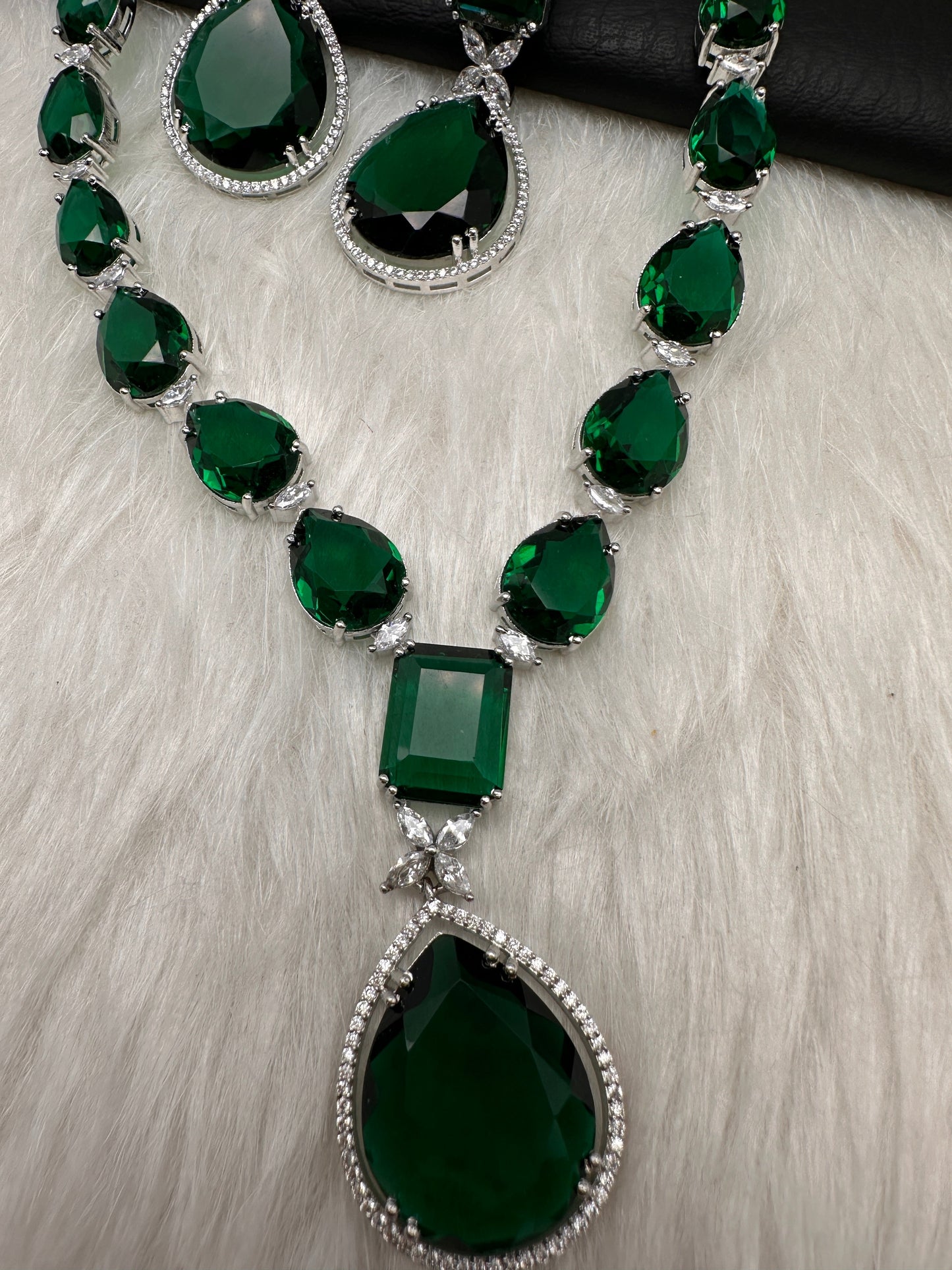 Green Doublet Silver Necklace