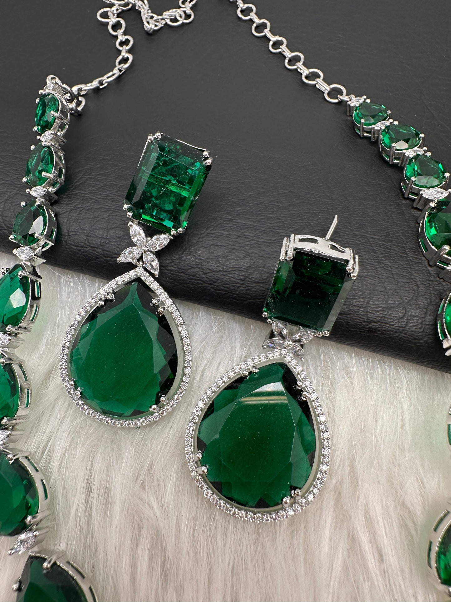 Green Doublet Silver Necklace