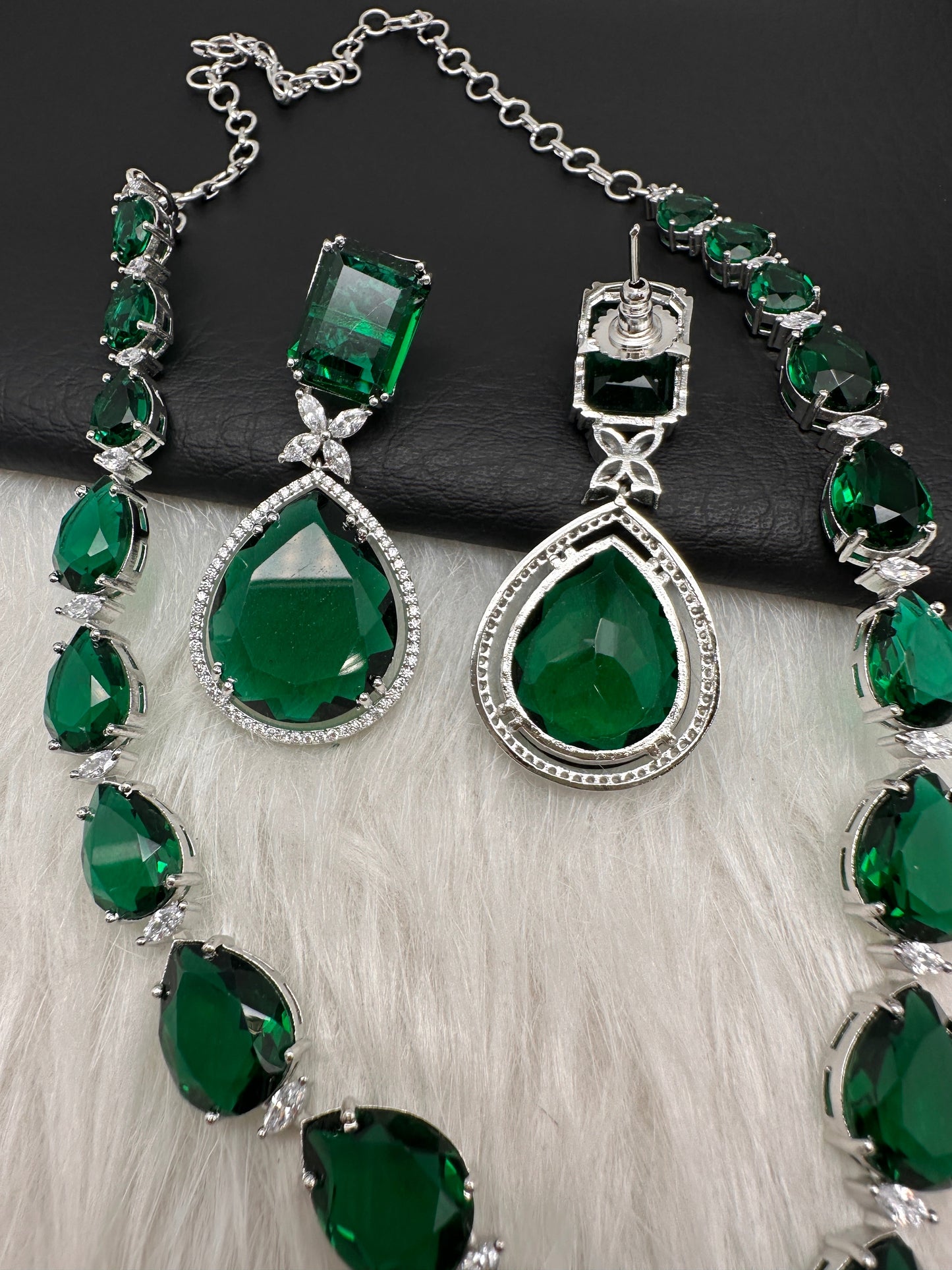 Green Doublet Silver Necklace