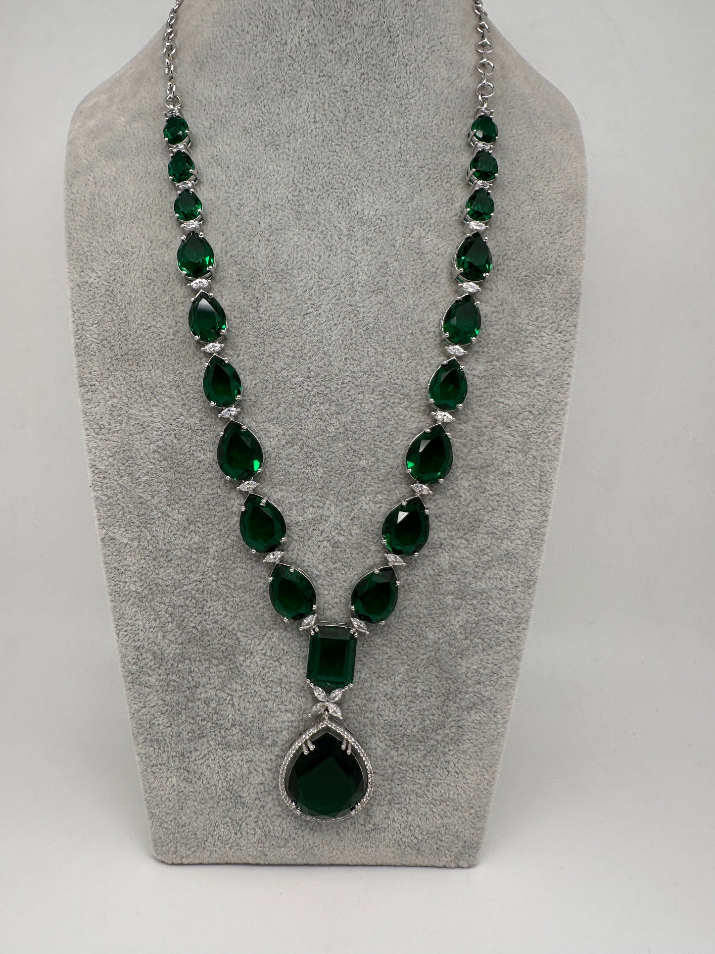 Green Doublet Silver Necklace