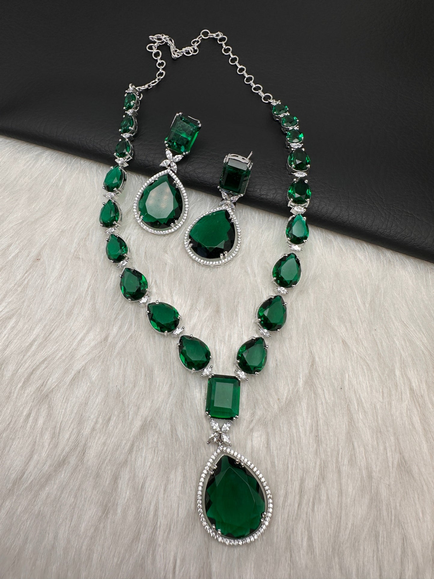 Green Doublet Silver Necklace