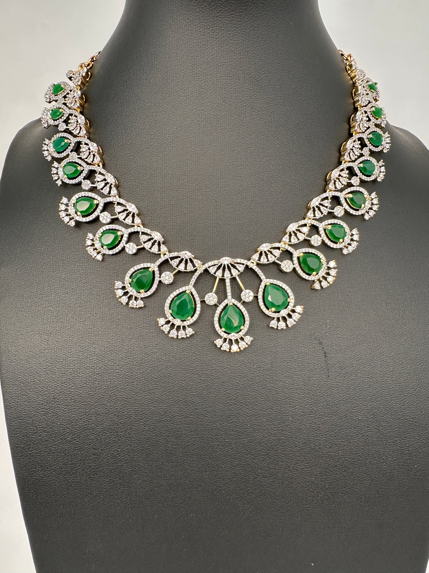 AD Color Stone Neckline Necklace - Green