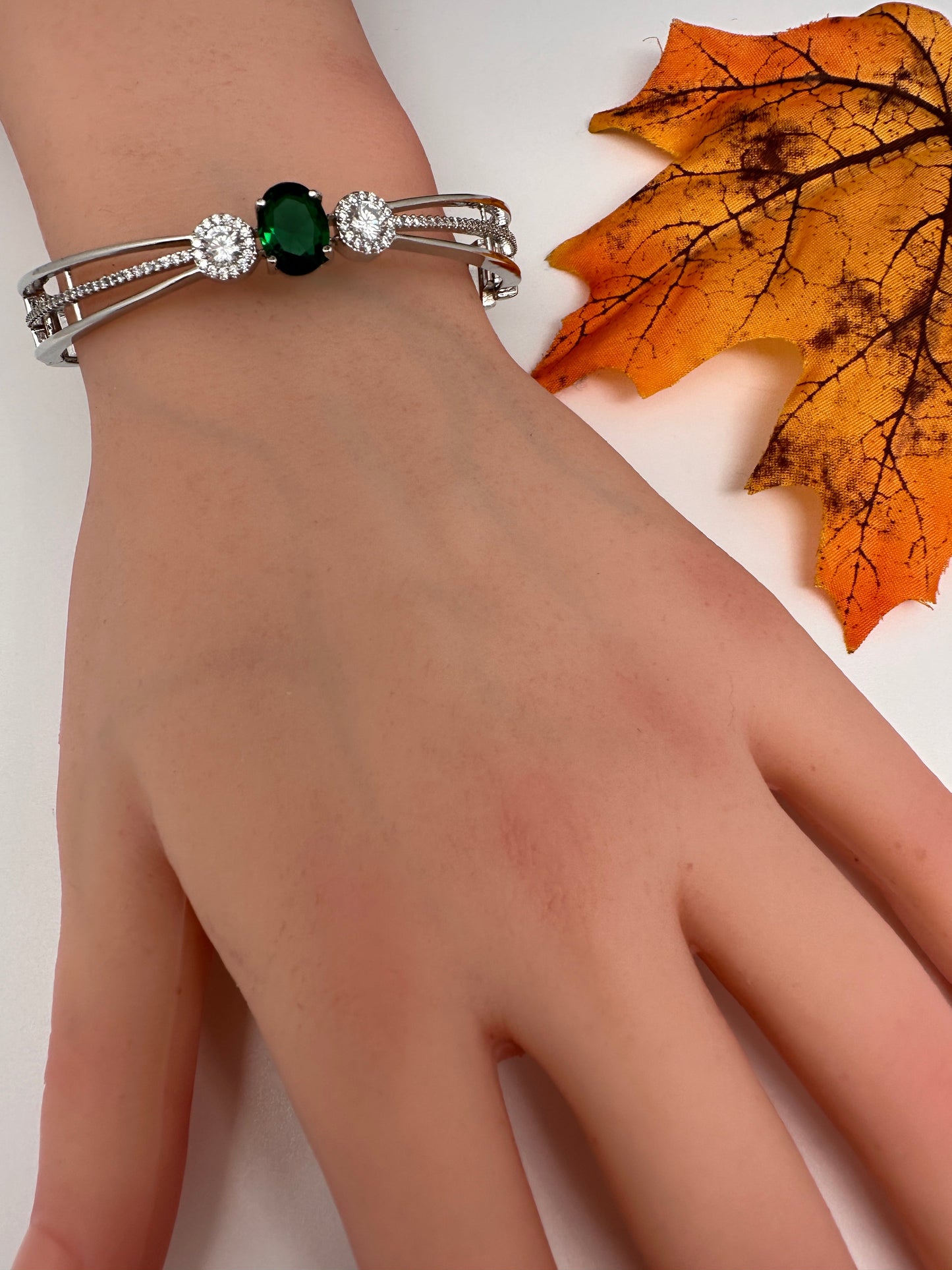 Silver Sleek Color Stone Openable Bracelet - Green