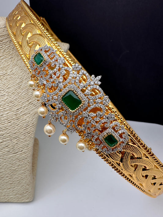 AD Emerald Pendent Self Design Hip Belt Vaddanam