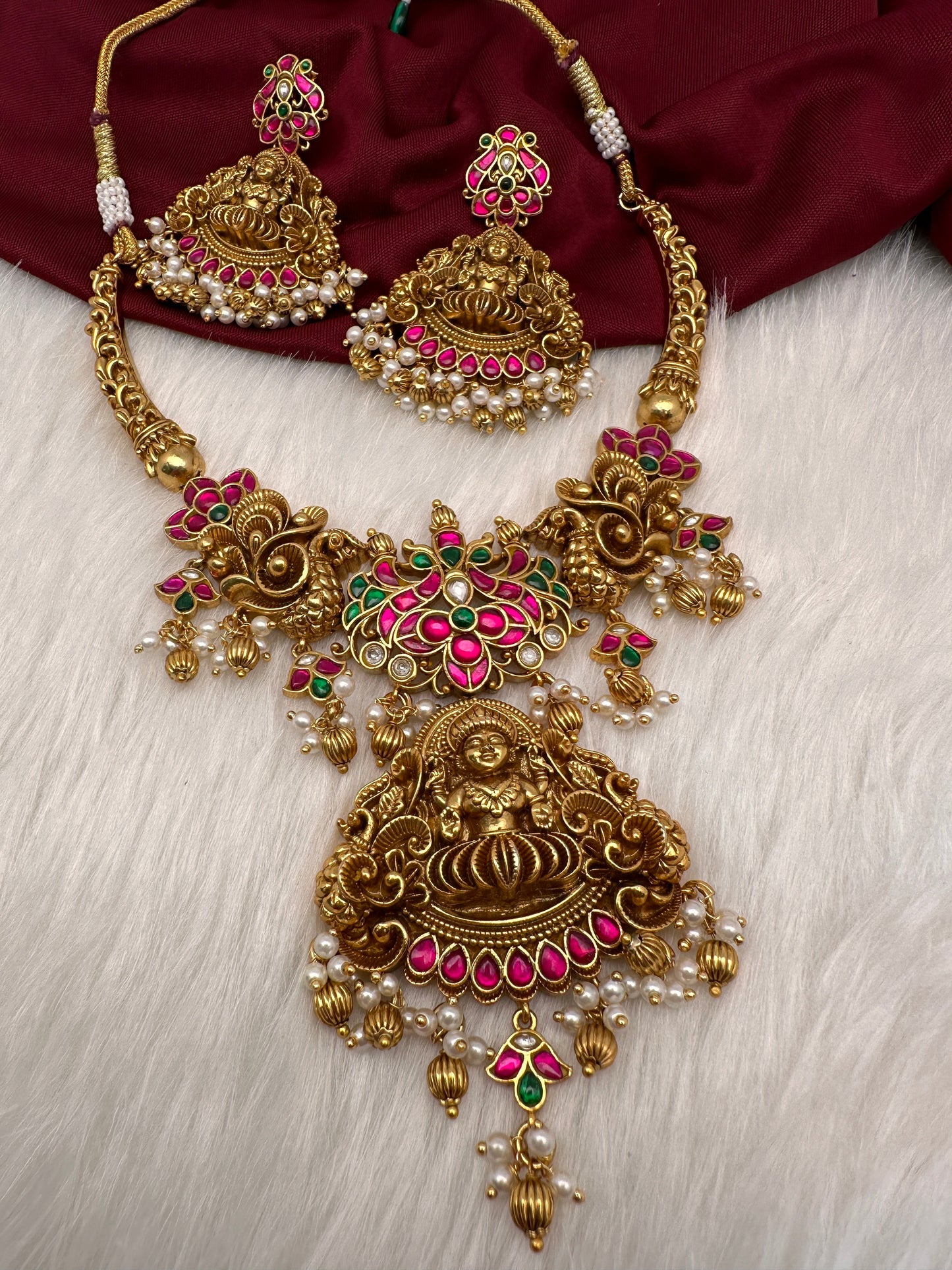 Jadau Kundan Goddess Lakshmi Kanti Necklace