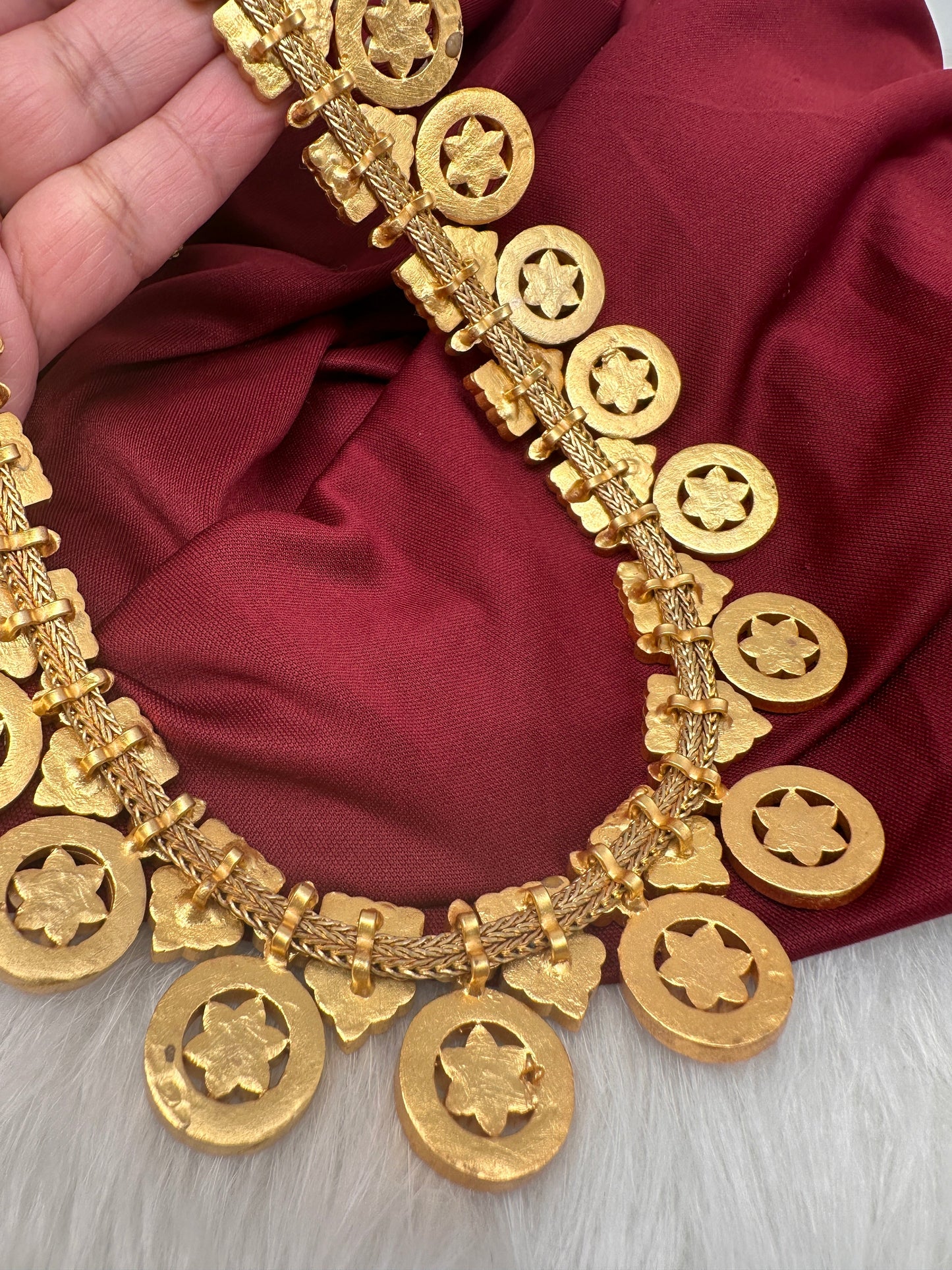 Jadau Kundan Traditional Bottu Mala Long Necklace