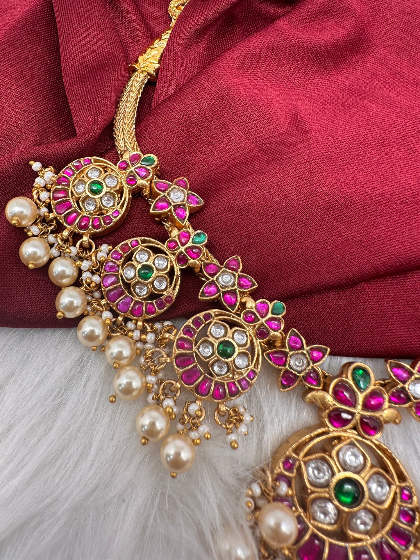 Jadau Kundan Traditional Bottu Mala Short Necklace