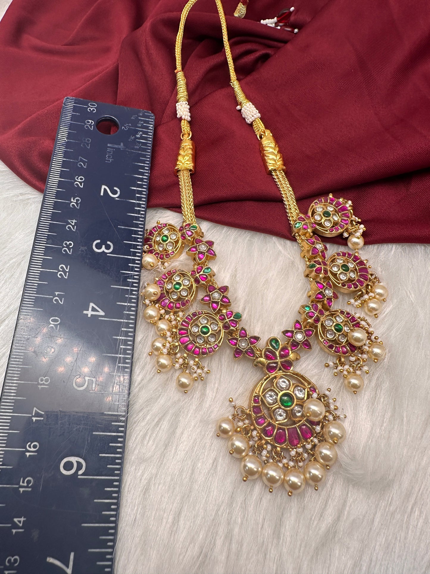 Jadau Kundan Traditional Bottu Mala Short Necklace