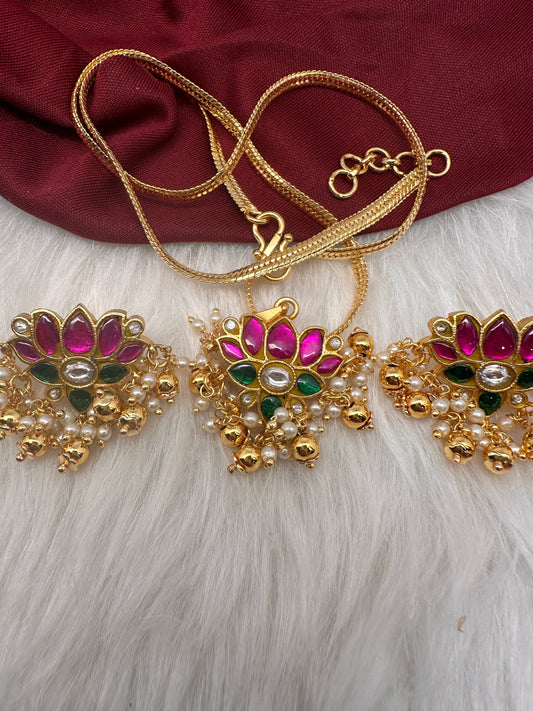 Jadau Kundan Lotus Pendent Set Necklace