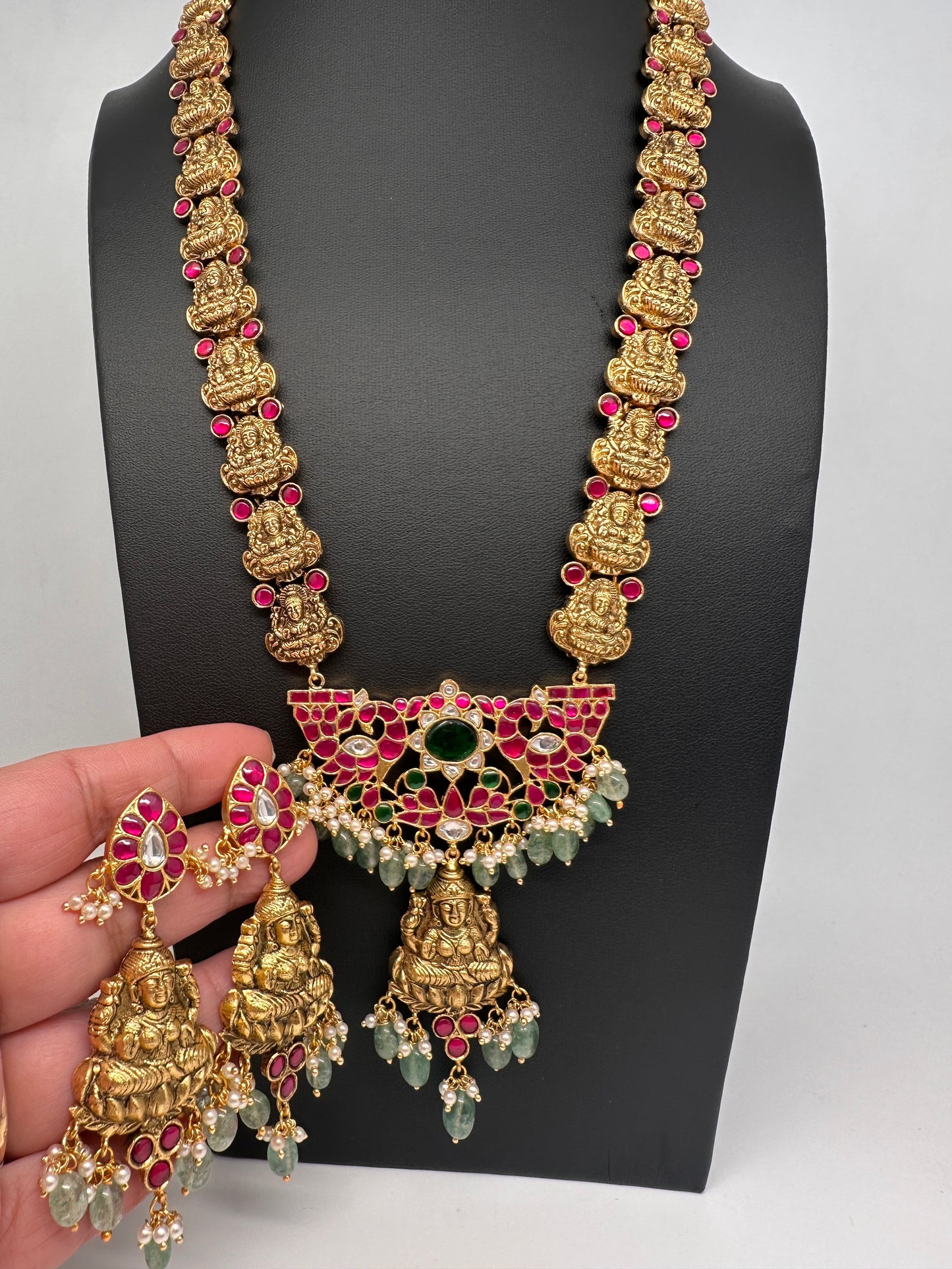 Jadau Kundan Goddess Lakshmi Nakshi Necklace