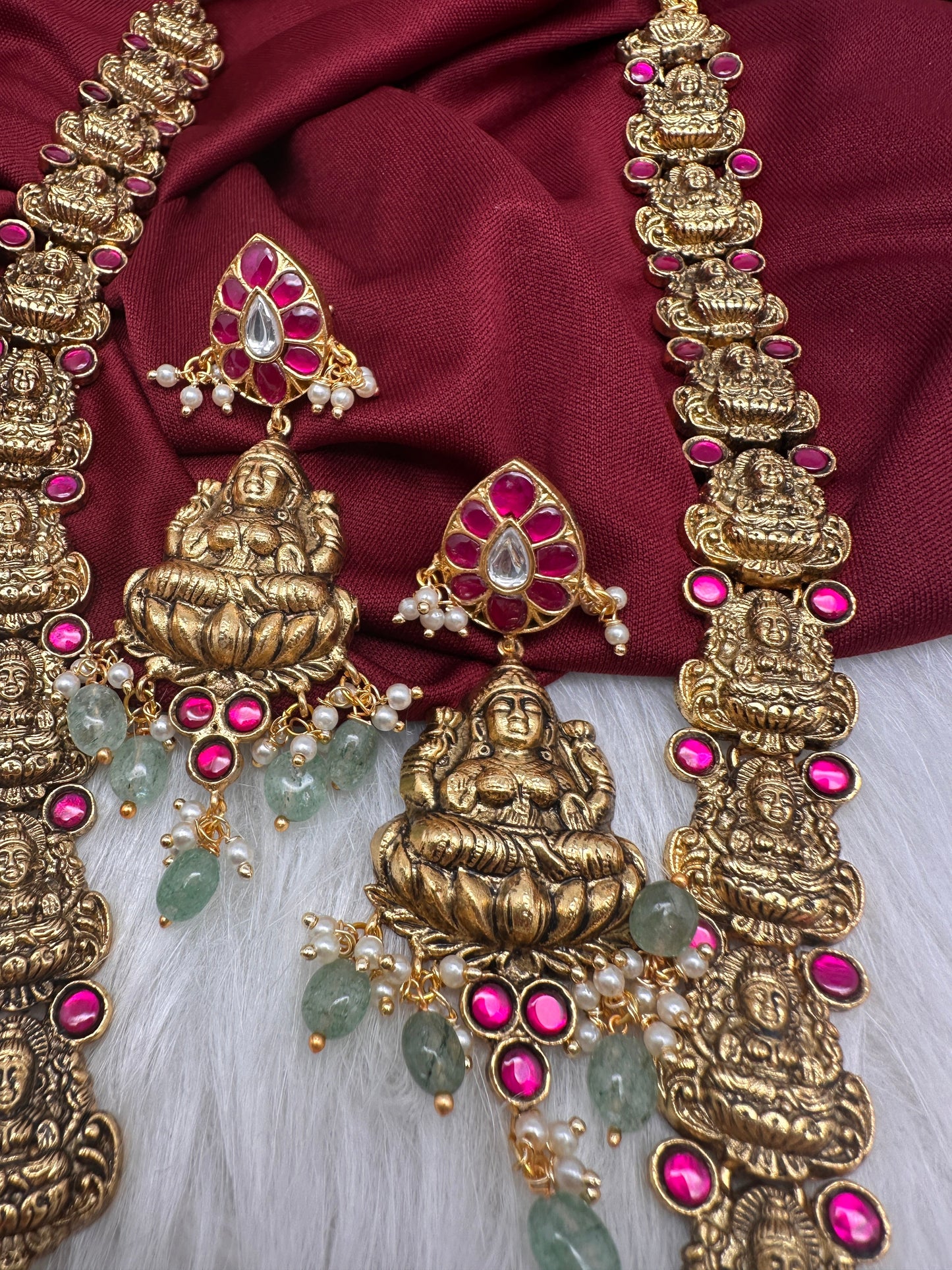 Jadau Kundan Goddess Lakshmi Nakshi Necklace