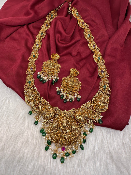 Goddess Lakshmi Nakshi Matte Long Haar with Green Beads