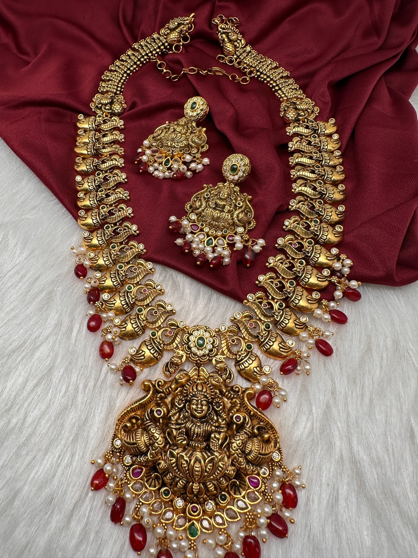 Goddess Lakshmi Nakshi Matte Long Haar with Red Beads