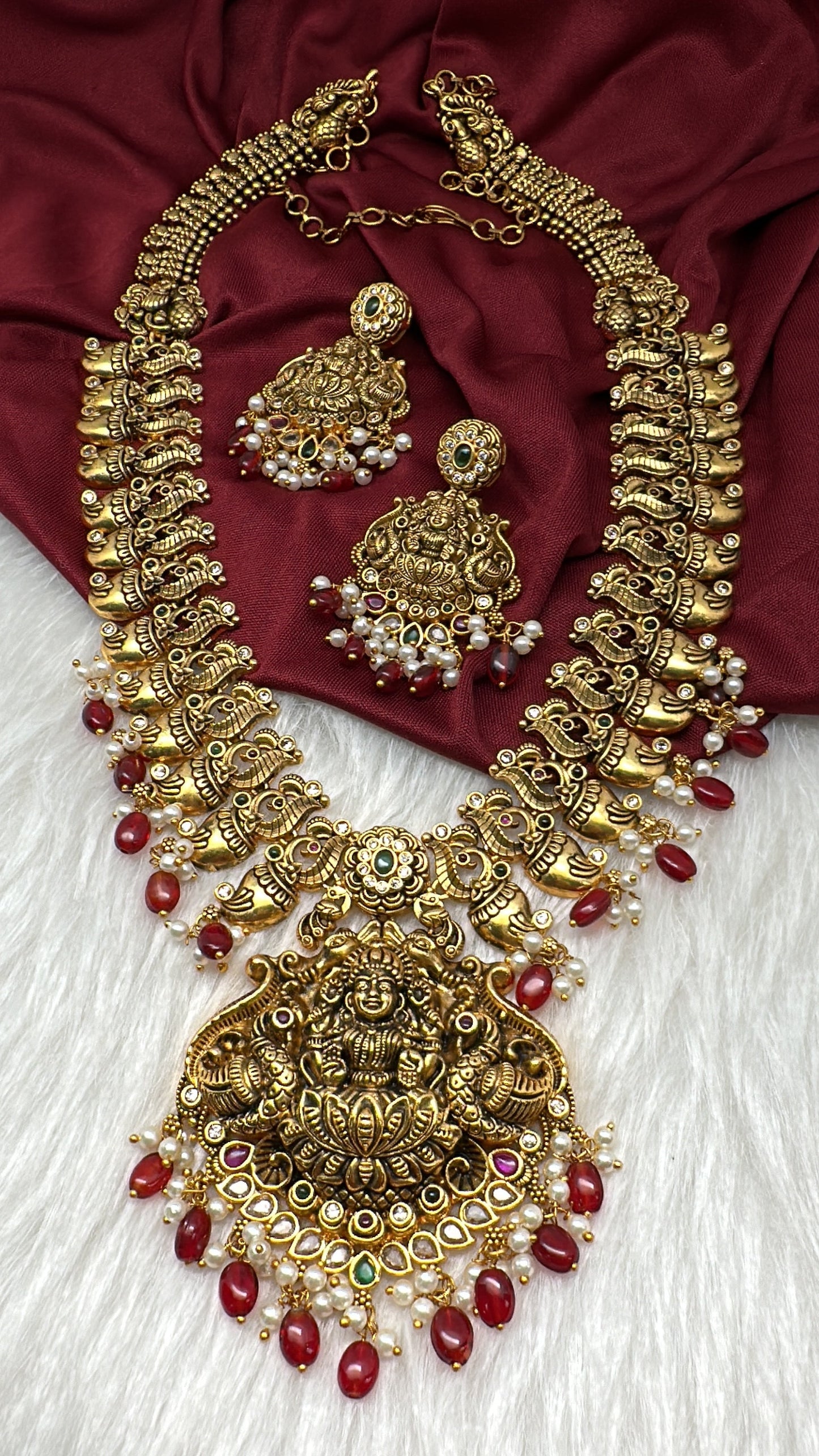 Goddess Lakshmi Nakshi Matte Long Haar with Red Beads