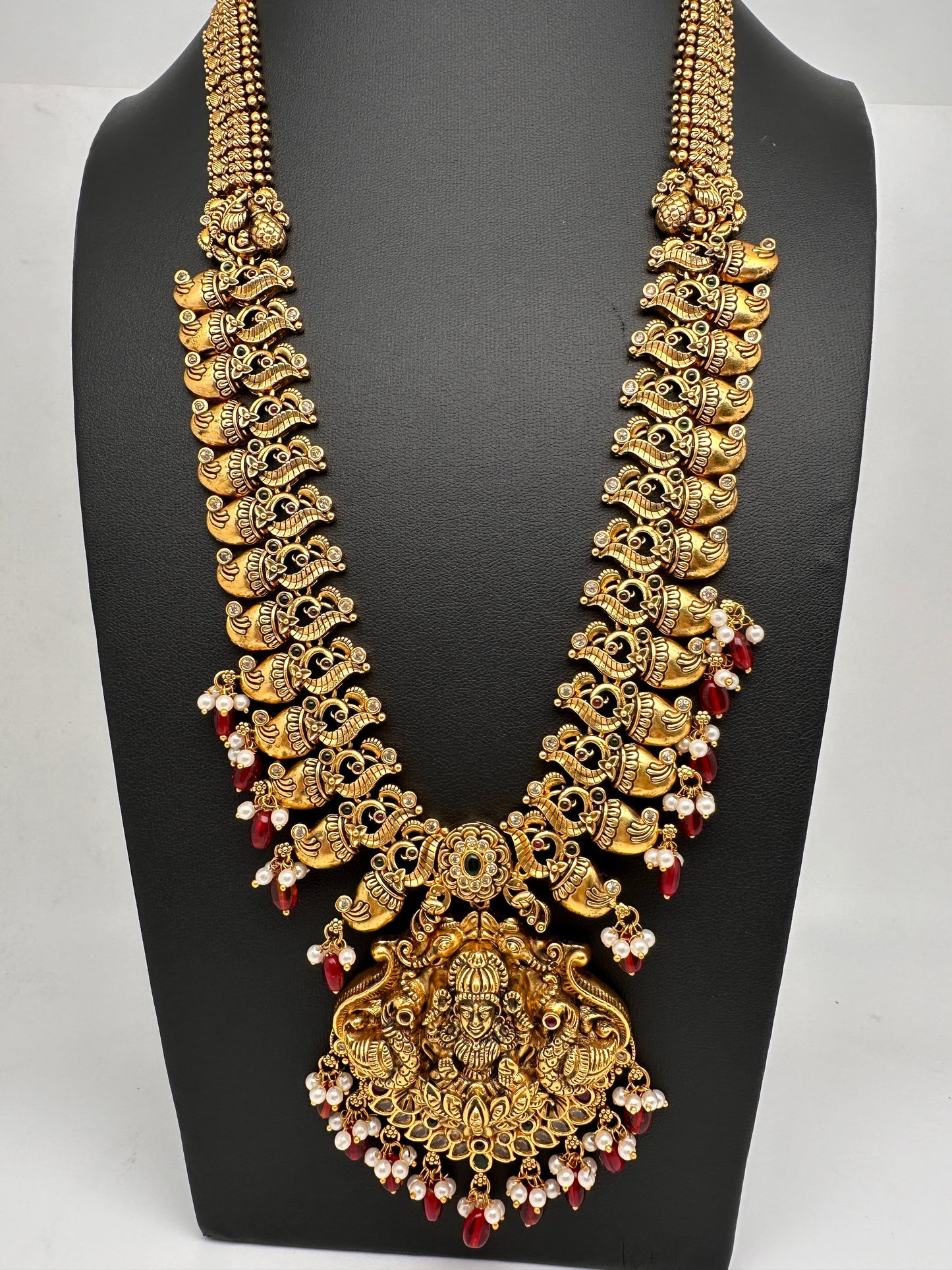 Goddess Lakshmi Nakshi Matte Long Haar with Red Beads