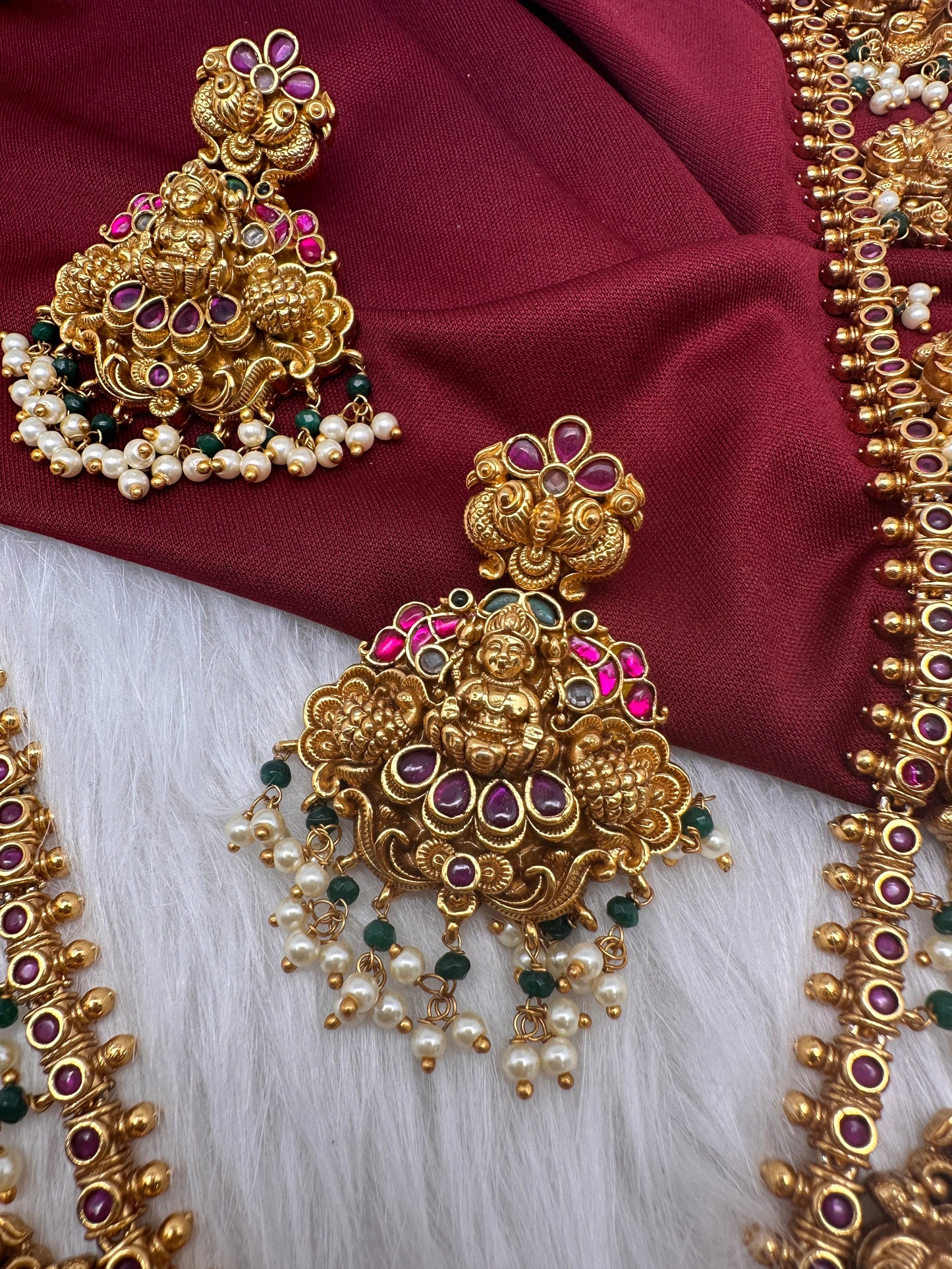 Goddess Lakshmi Jadau Potta Stones Nakshi Matte Haar with Pearls and Green Beads