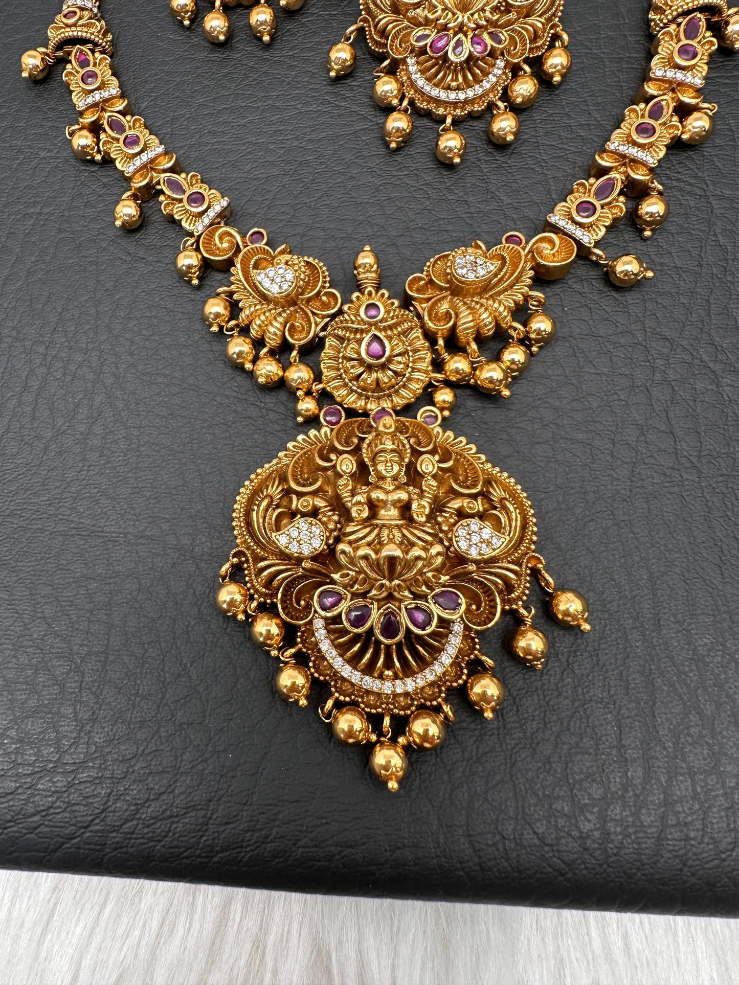 Goddess Lakshmi Nakshi Matte Antique Finish Short Necklace Set