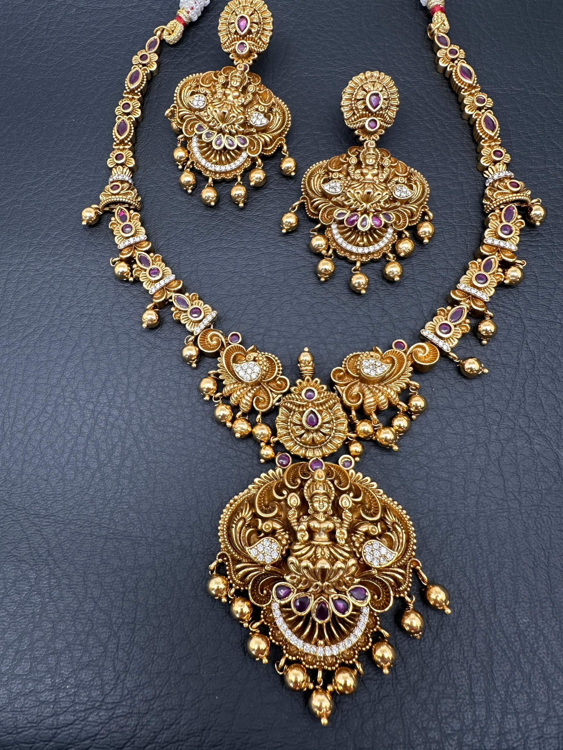 Goddess Lakshmi Nakshi Matte Antique Finish Short Necklace Set