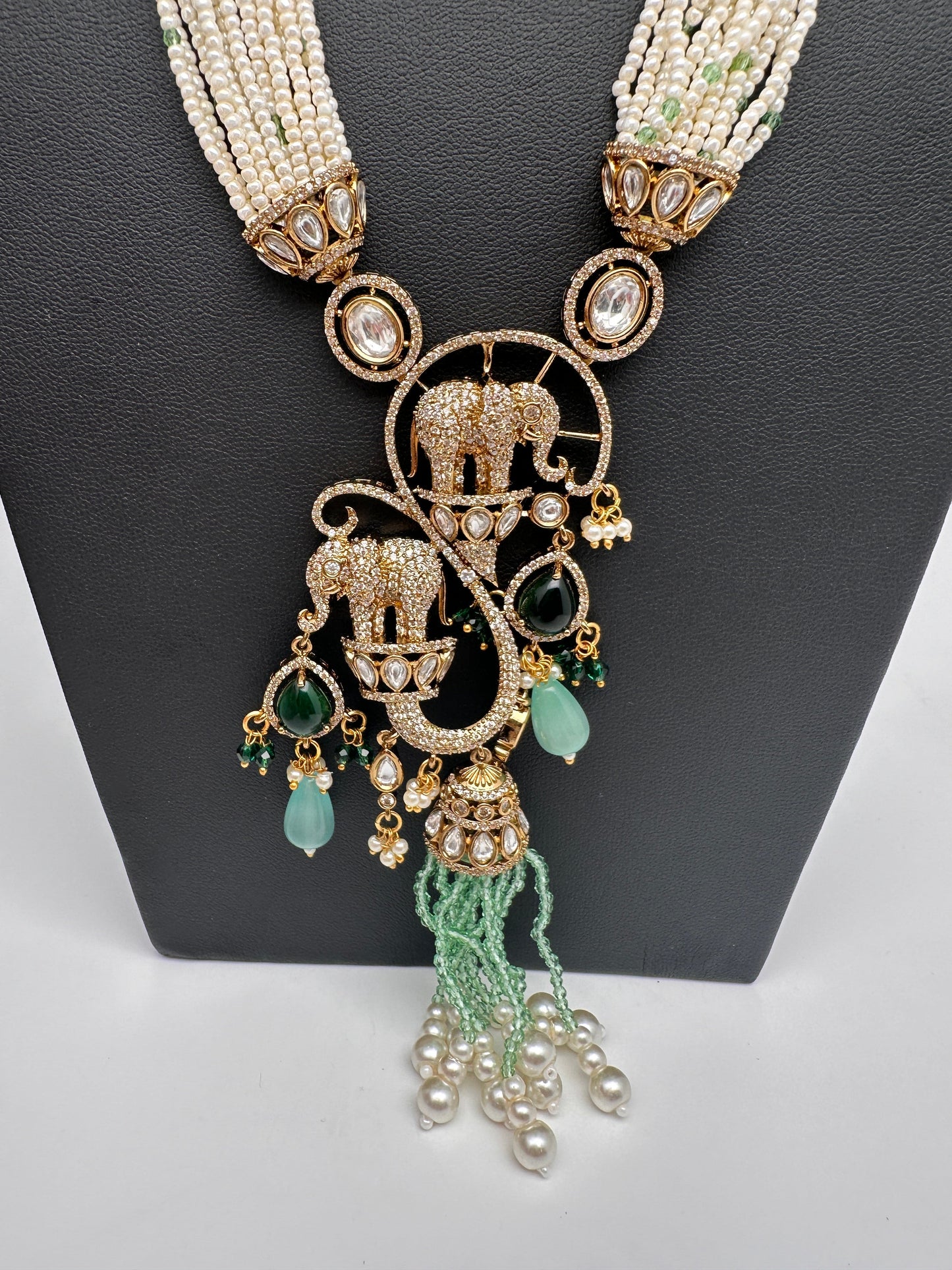 Elephant Kundan Victorian Color Stone Pearls Beads Necklace - LightGreen