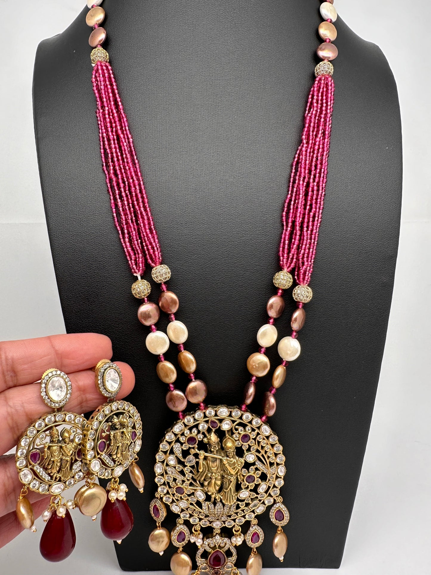 Radha Krishna Mehendi Polish Color Stone Crystal Beads Necklace - Red