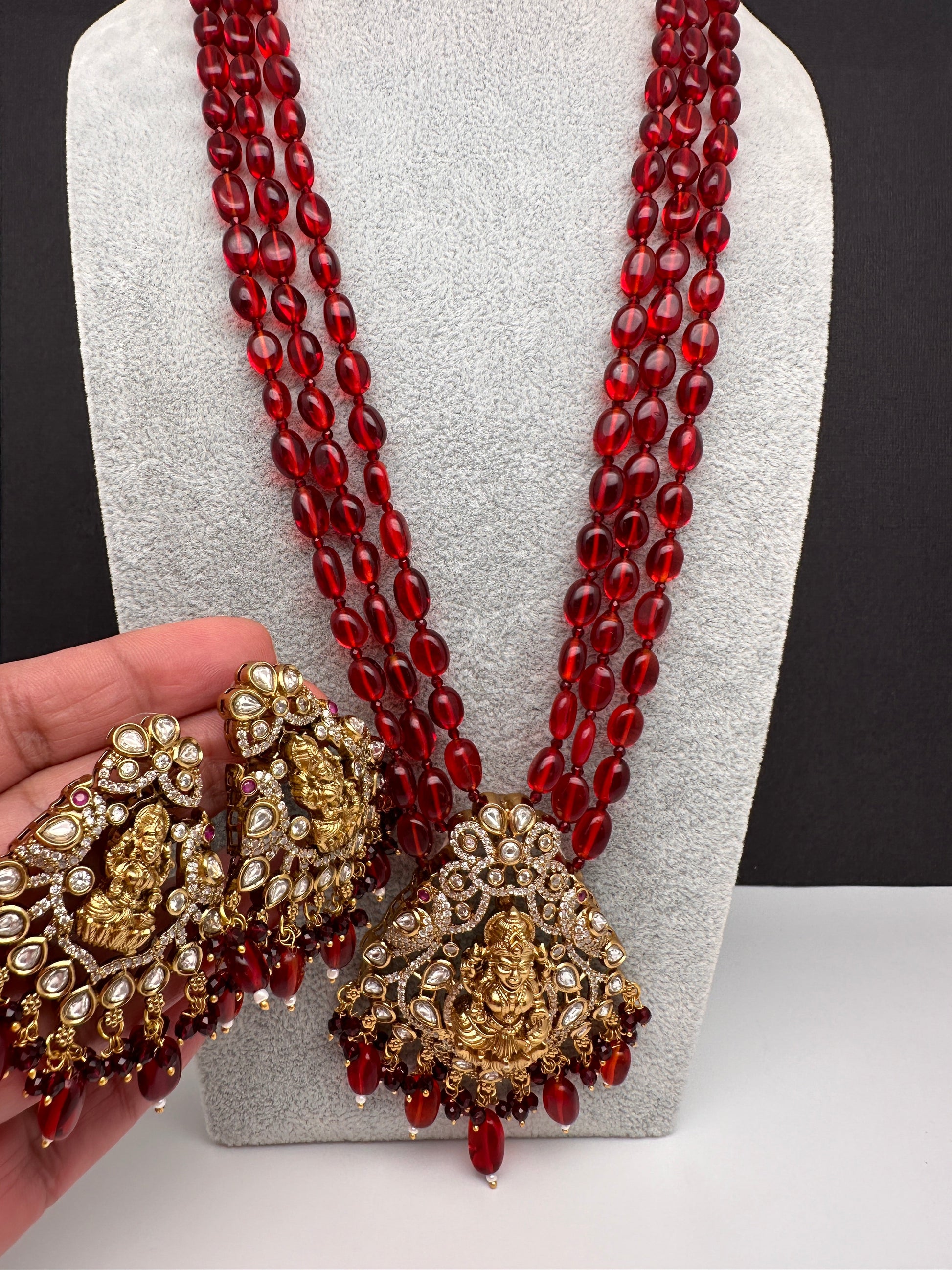 AD Kundan Goddess Lakshmi Color Monalisa Beads Necklace - Red