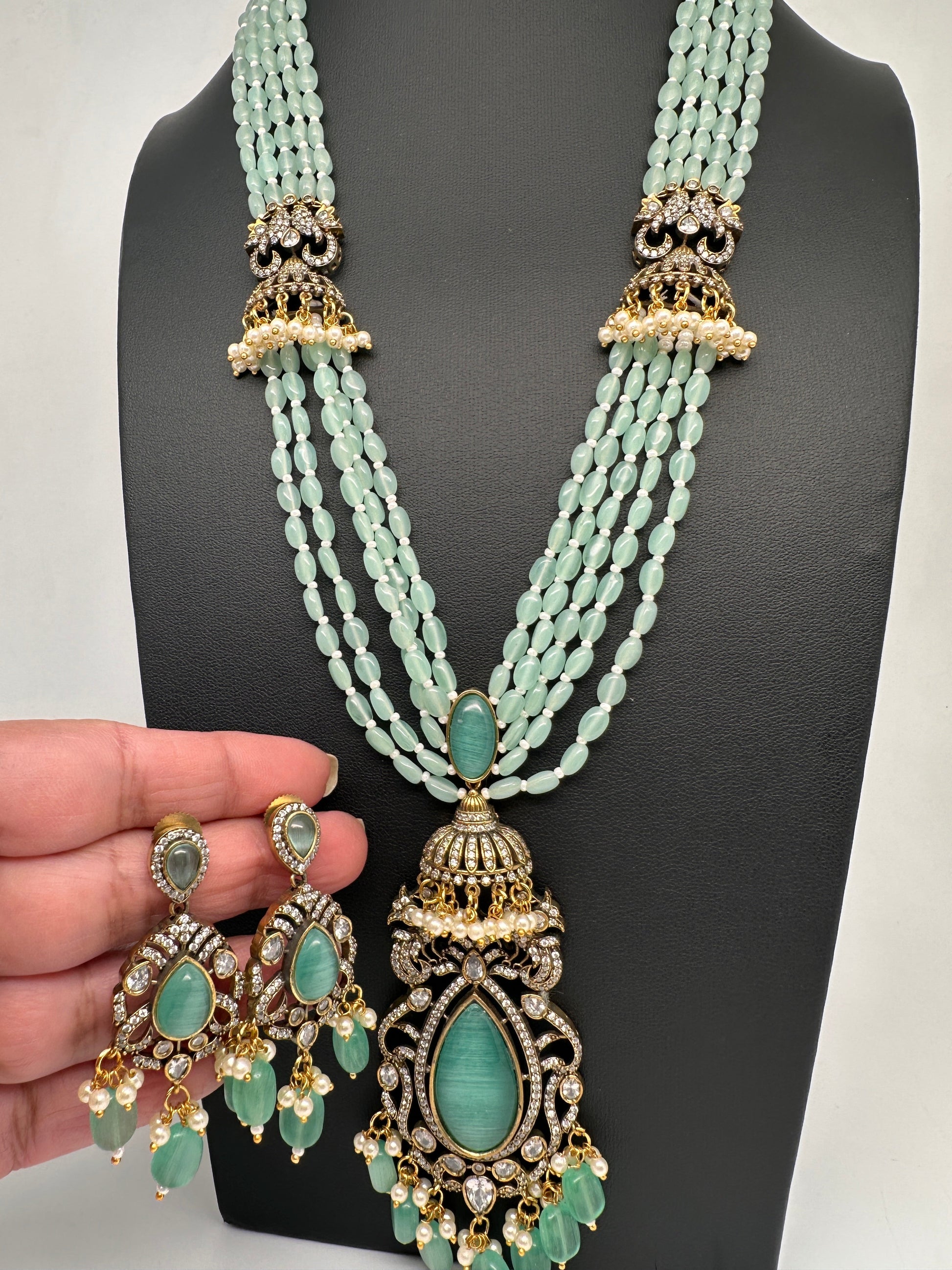 Jhumka Pattern Monilsa Beads Mehendi Finish Color Stone Necklace - MintGreen