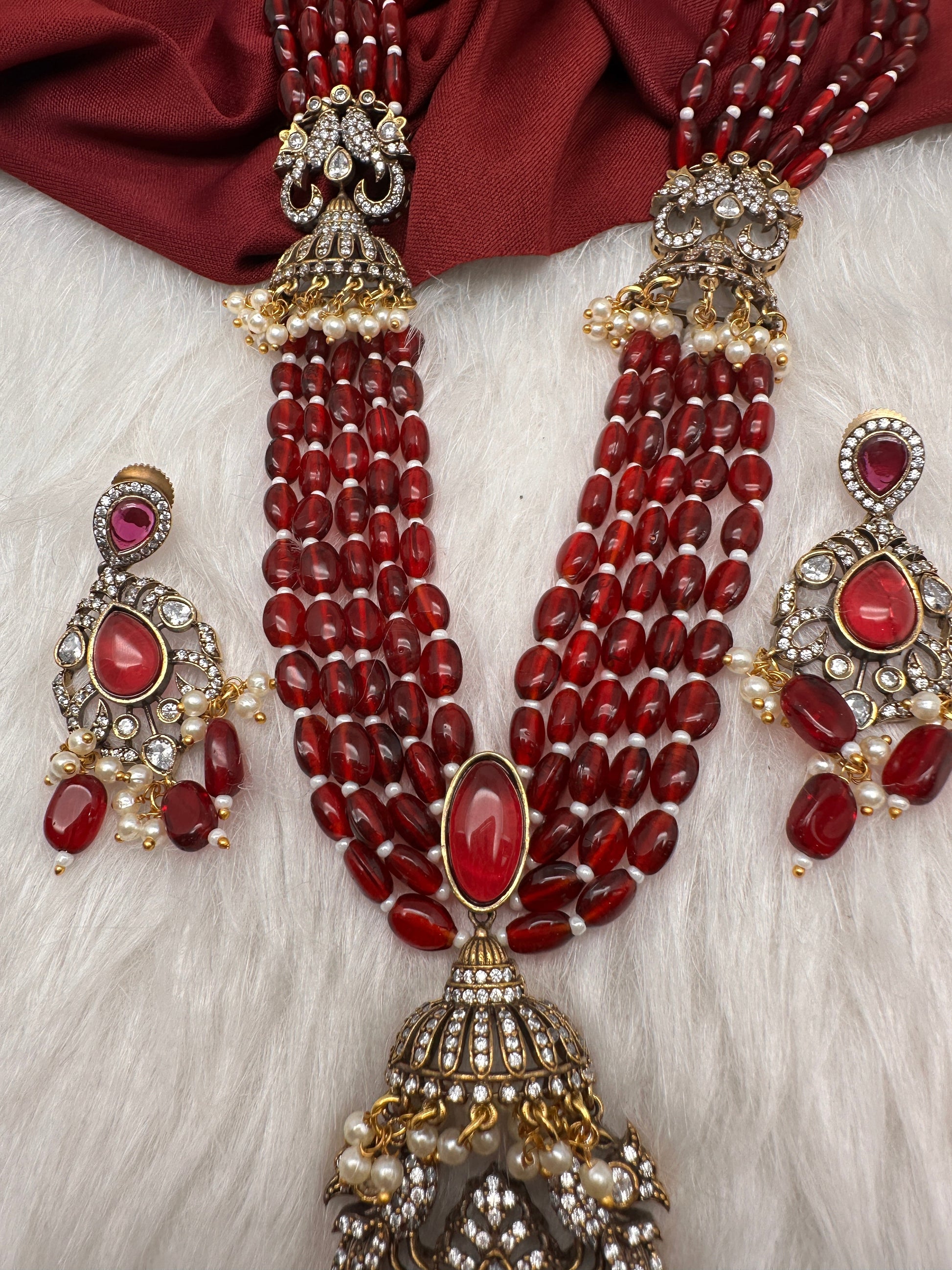 Jhumka Pattern Monilsa Beads Mehendi Finish Color Stone Necklace - Red