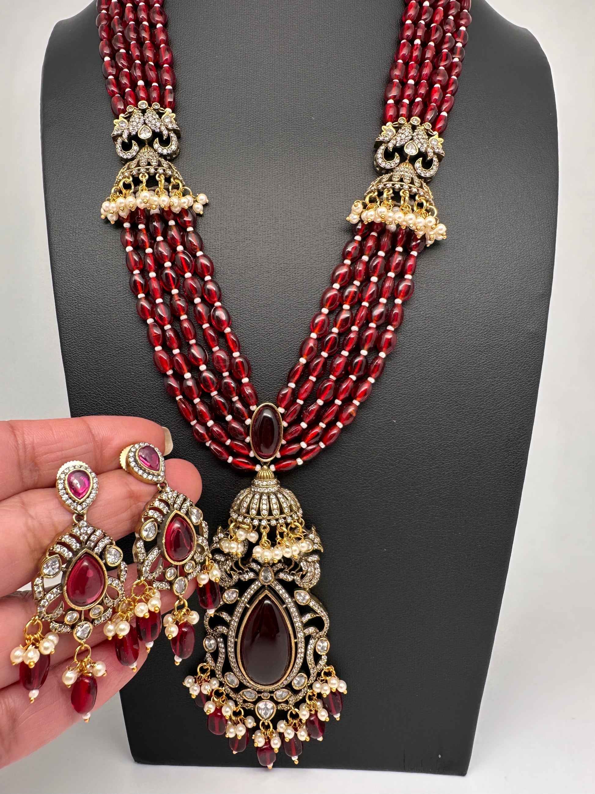 Jhumka Pattern Monilsa Beads Mehendi Finish Color Stone Necklace - Red