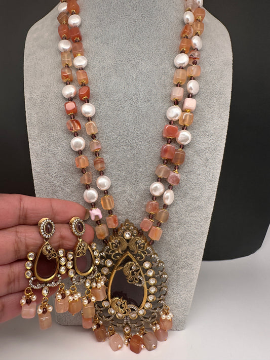 Box Monilsa Beads Mehendi Finish Color Stone Necklace - Peach