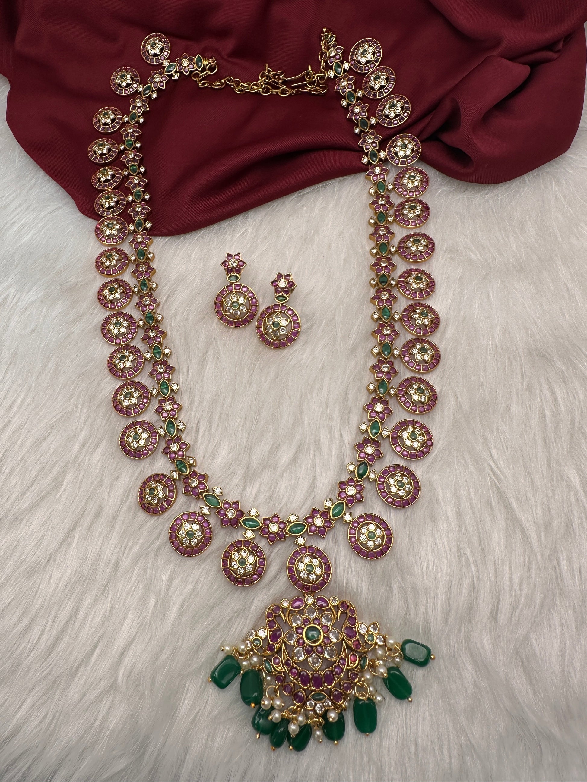 Kempu Bottu Mala with detachable Pendent  Green Beads Pearls Ethnic Long Necklace