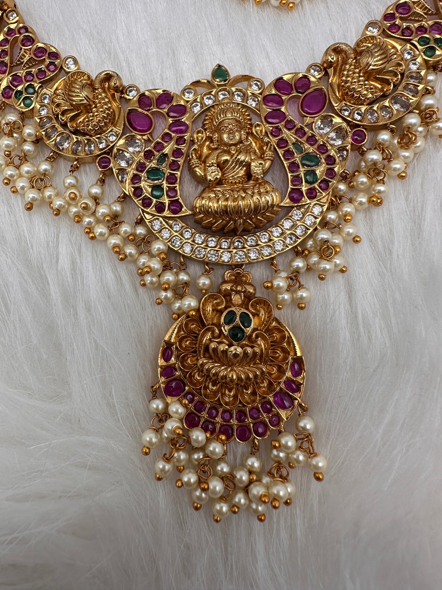 Goddess Lakshmi Kempu Pearls Short Guttapusalu Necklace