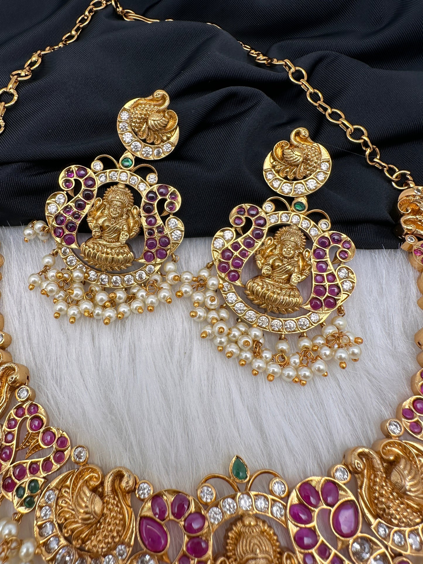 Goddess Lakshmi Kempu Pearls Short Guttapusalu Necklace