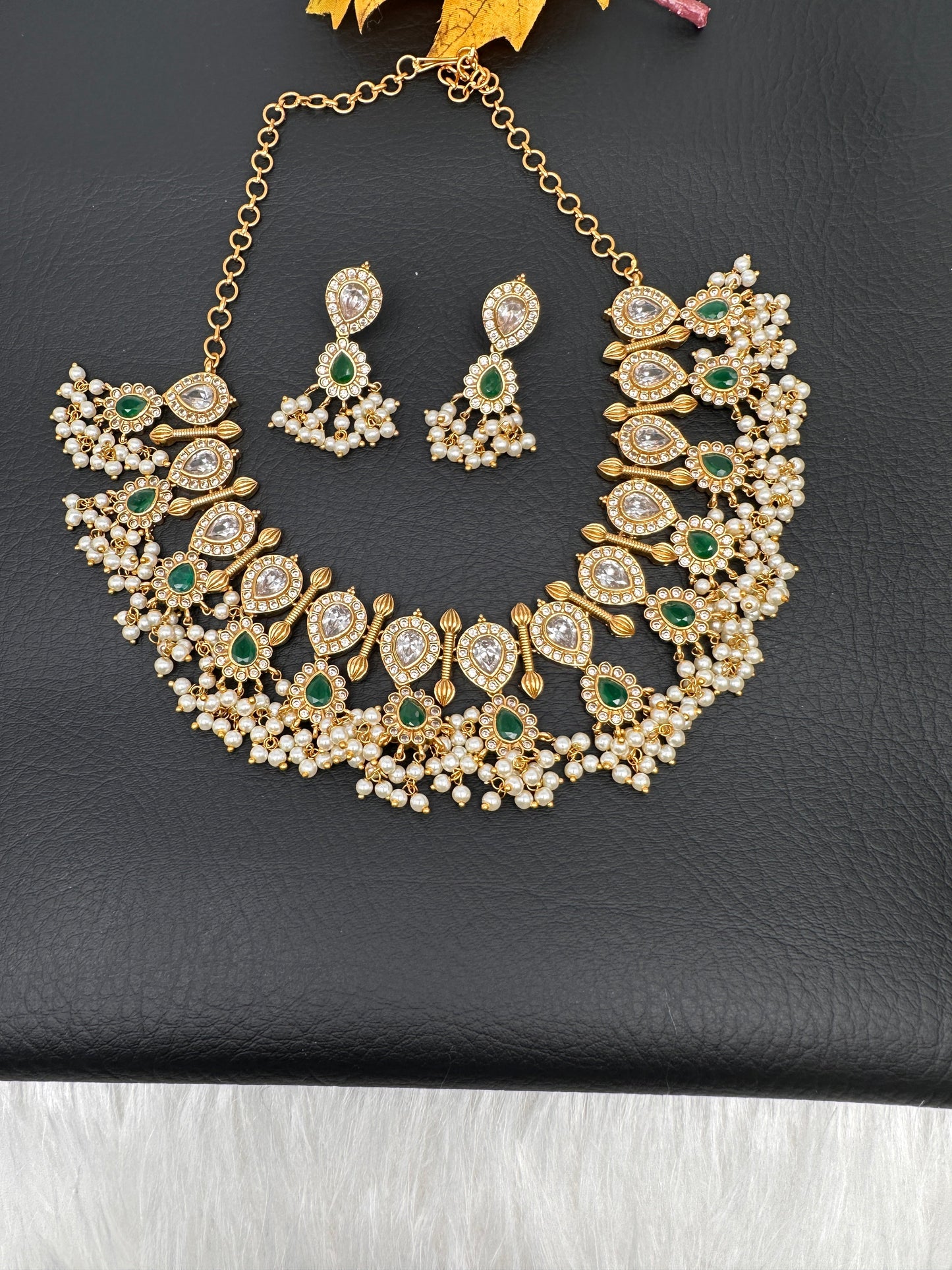 CZ Green Stone Pearls Guttapusalu Necklace