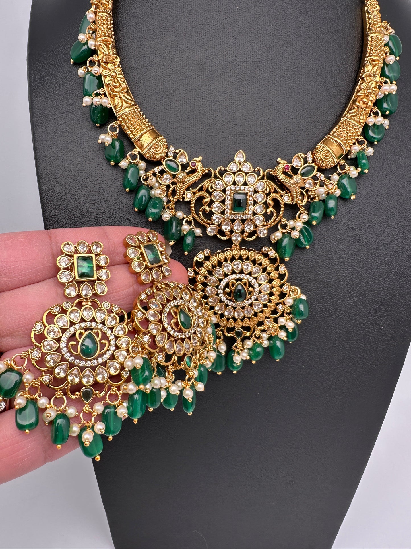 Matte Nakshi Kanthi Color Stone Necklace - Green