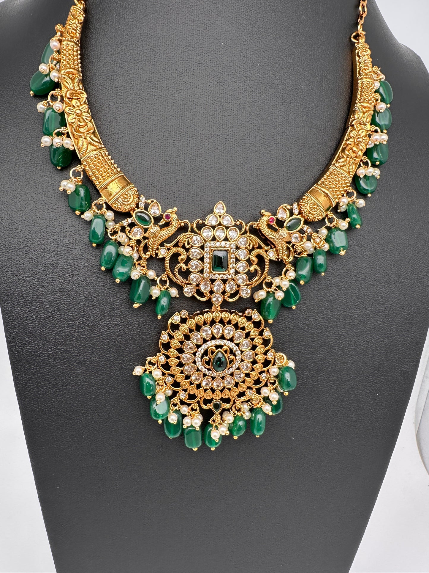 Matte Nakshi Kanthi Color Stone Necklace - Green