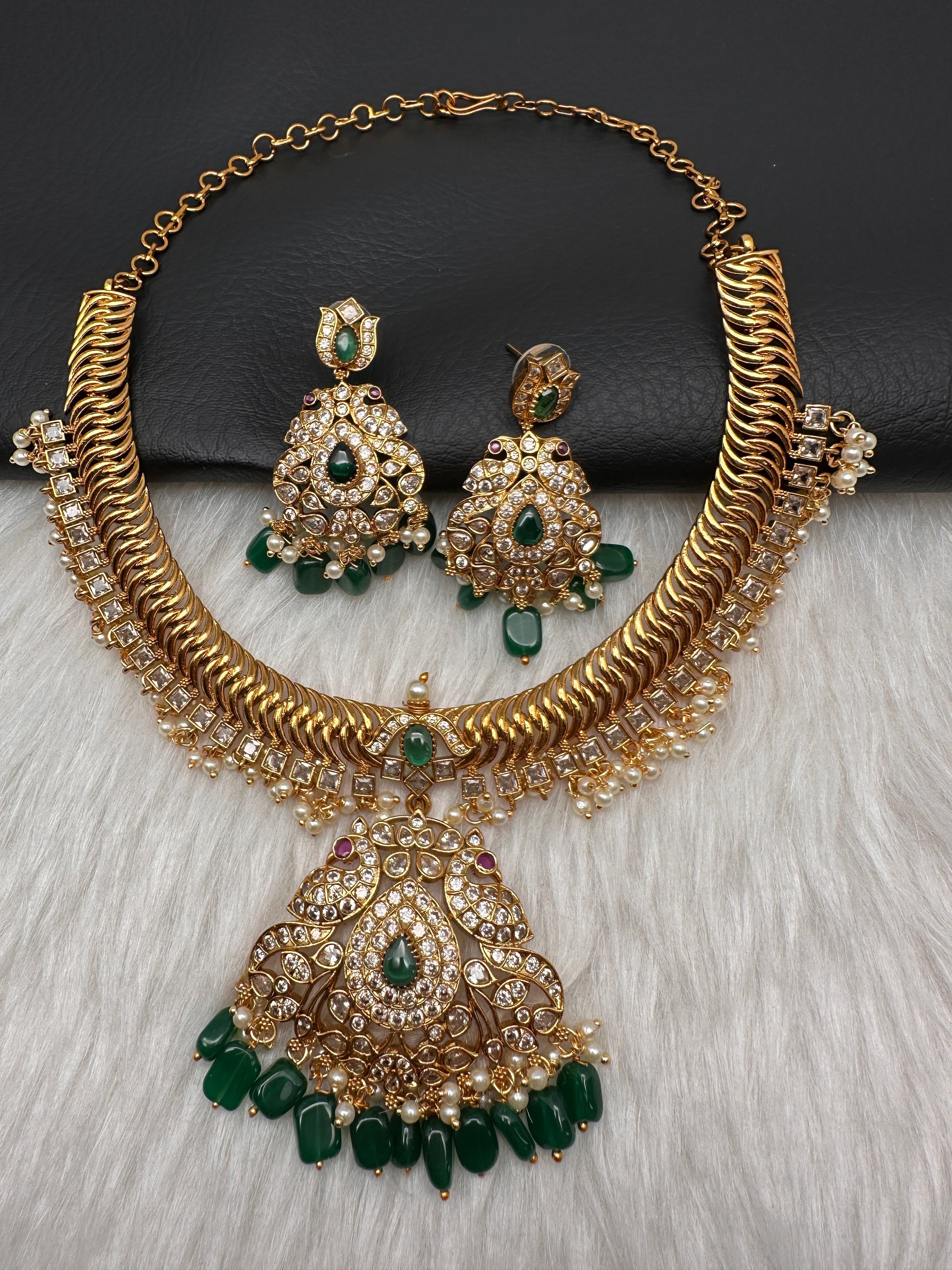 CZ Peacock Pattern Jalebi Color Stone Short Necklace - Green