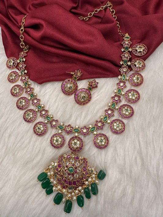 Kempu Detachable Pendent Bottu Mala Short Necklace