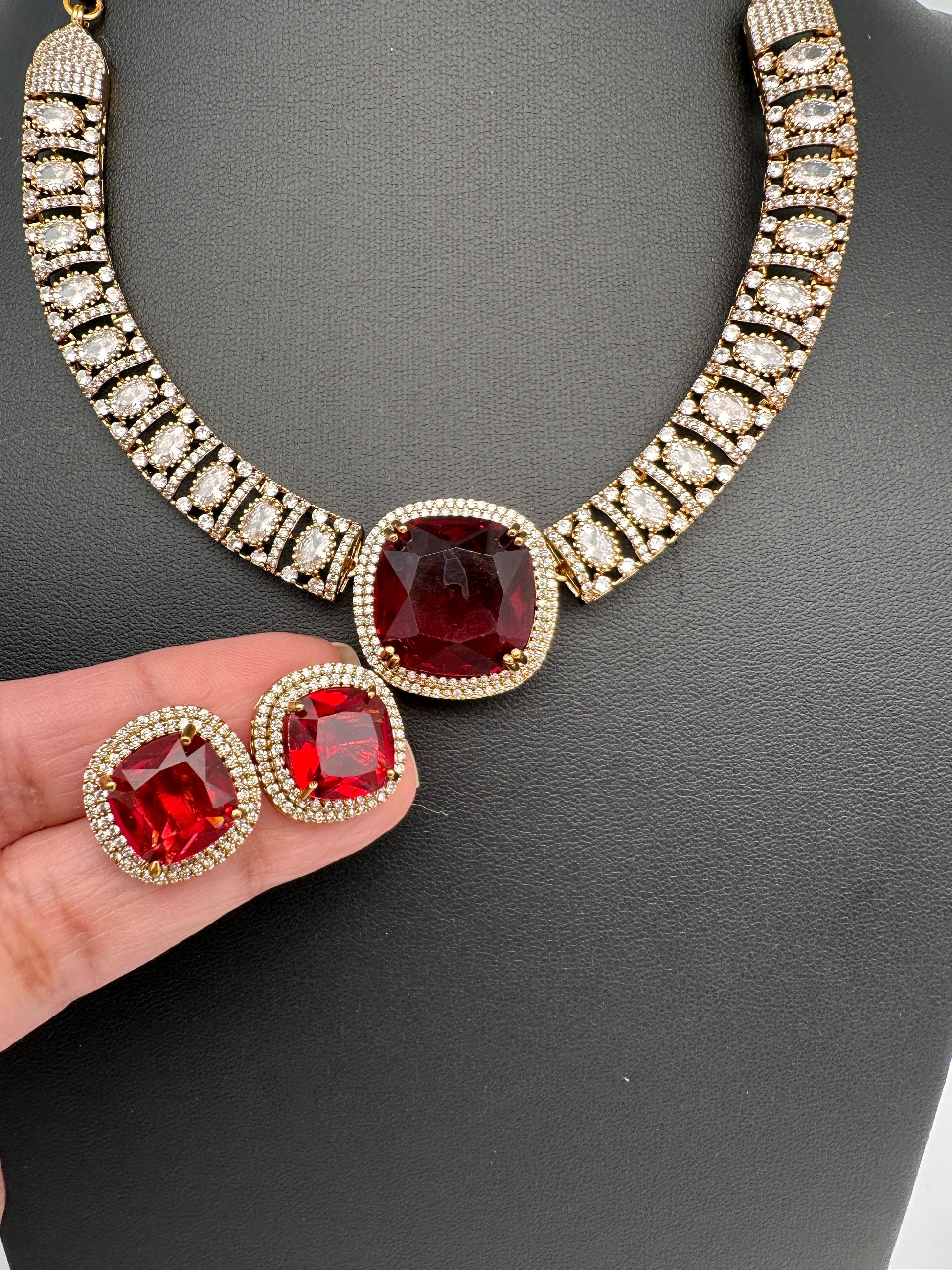 Doublet Mehendi Finish Neckline Color Stone Necklace - Red