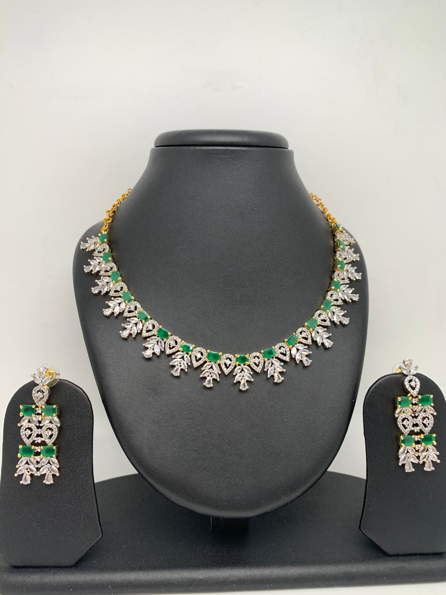 Diamond Finish American Diamond Emerald Green Stone Short Necklace