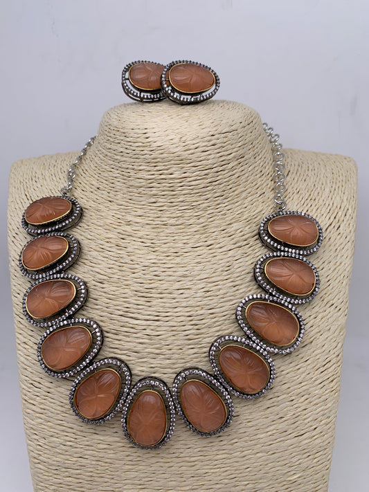 Peachish Brown Carved Oval Stone AD Victorian Polish Short Necklace