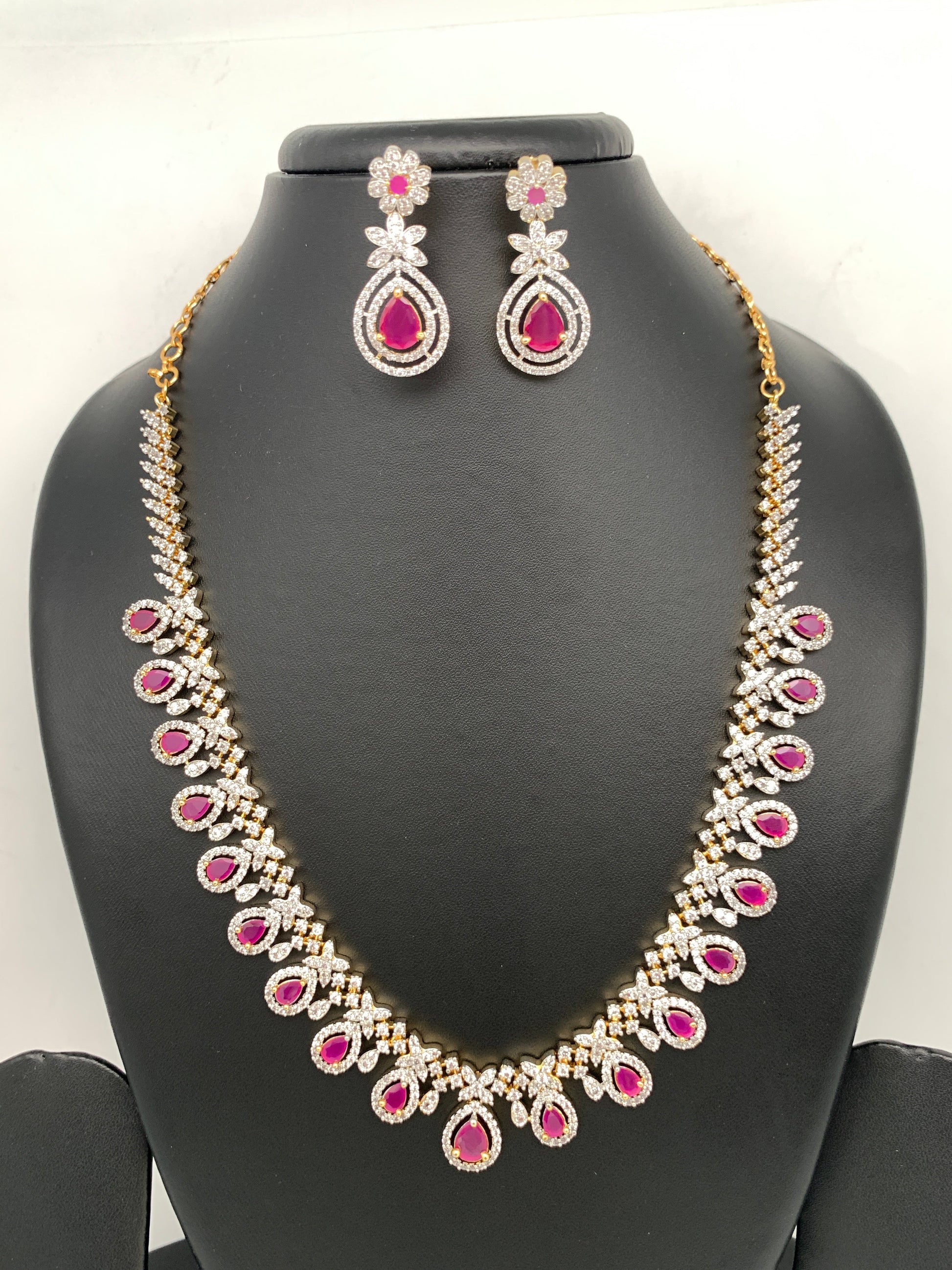 AD Ruby Red Stone Short Necklace