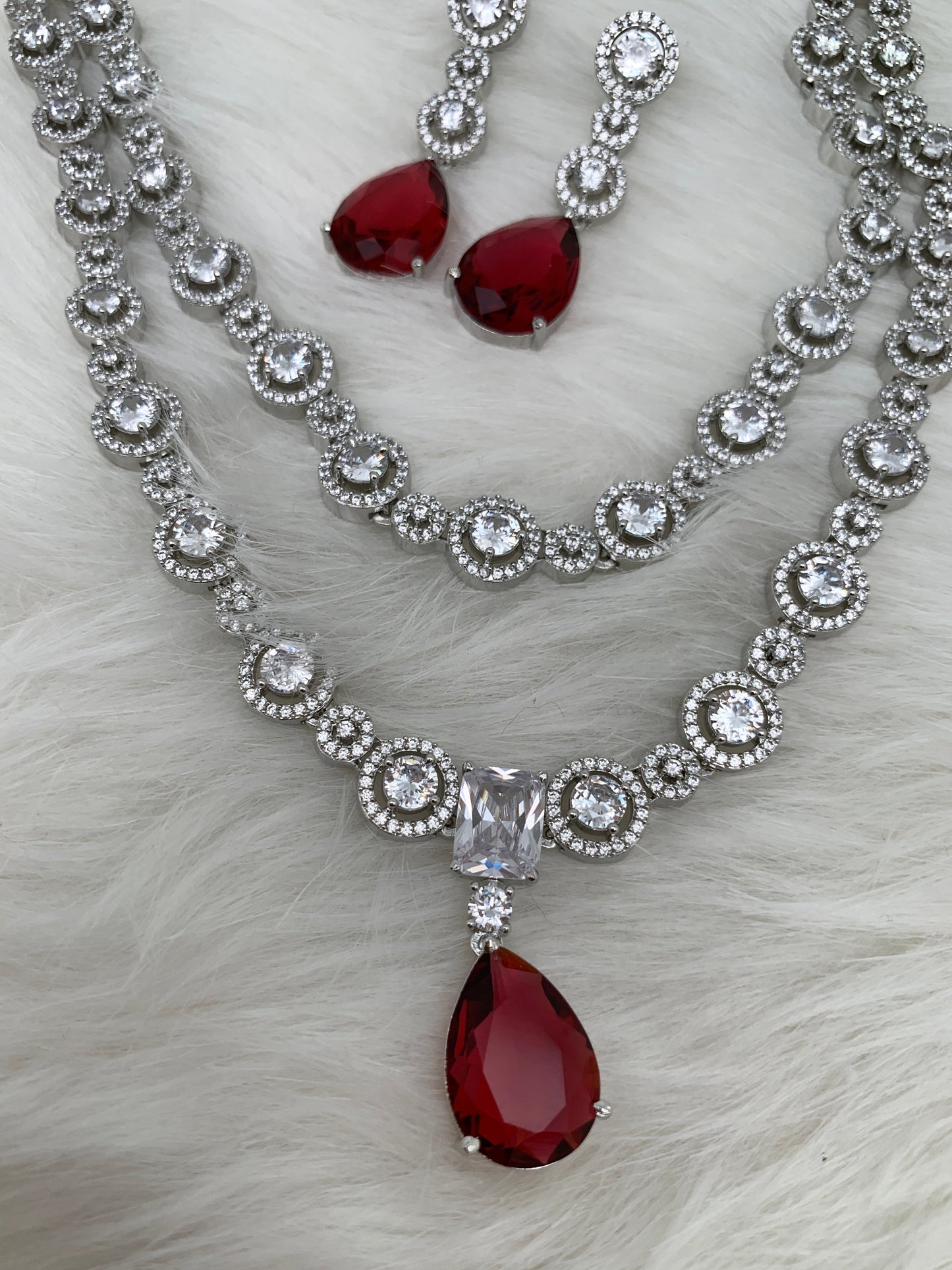 Doublet Stone Short Necklace - Red