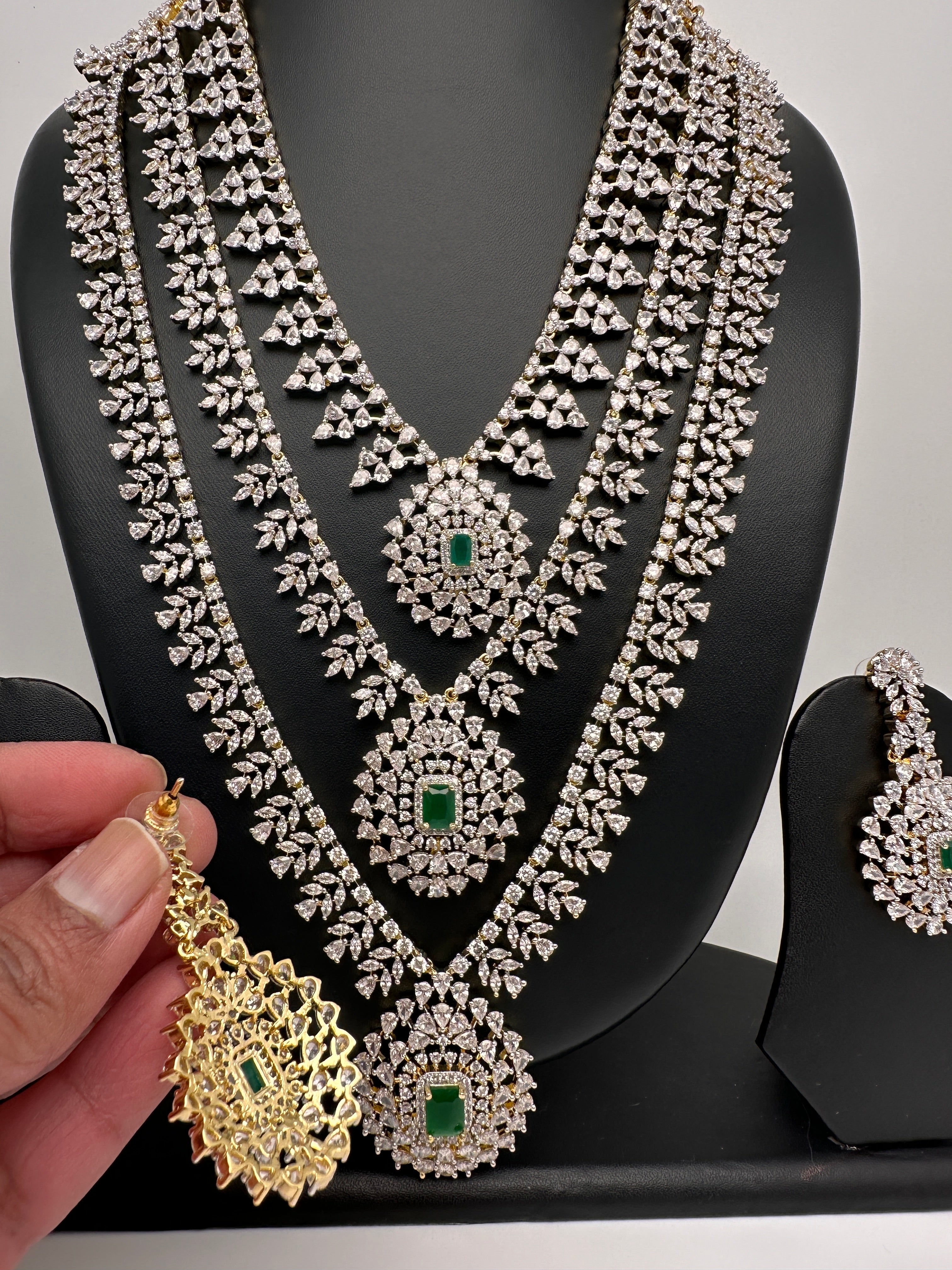 Long hot sale necklace diamond