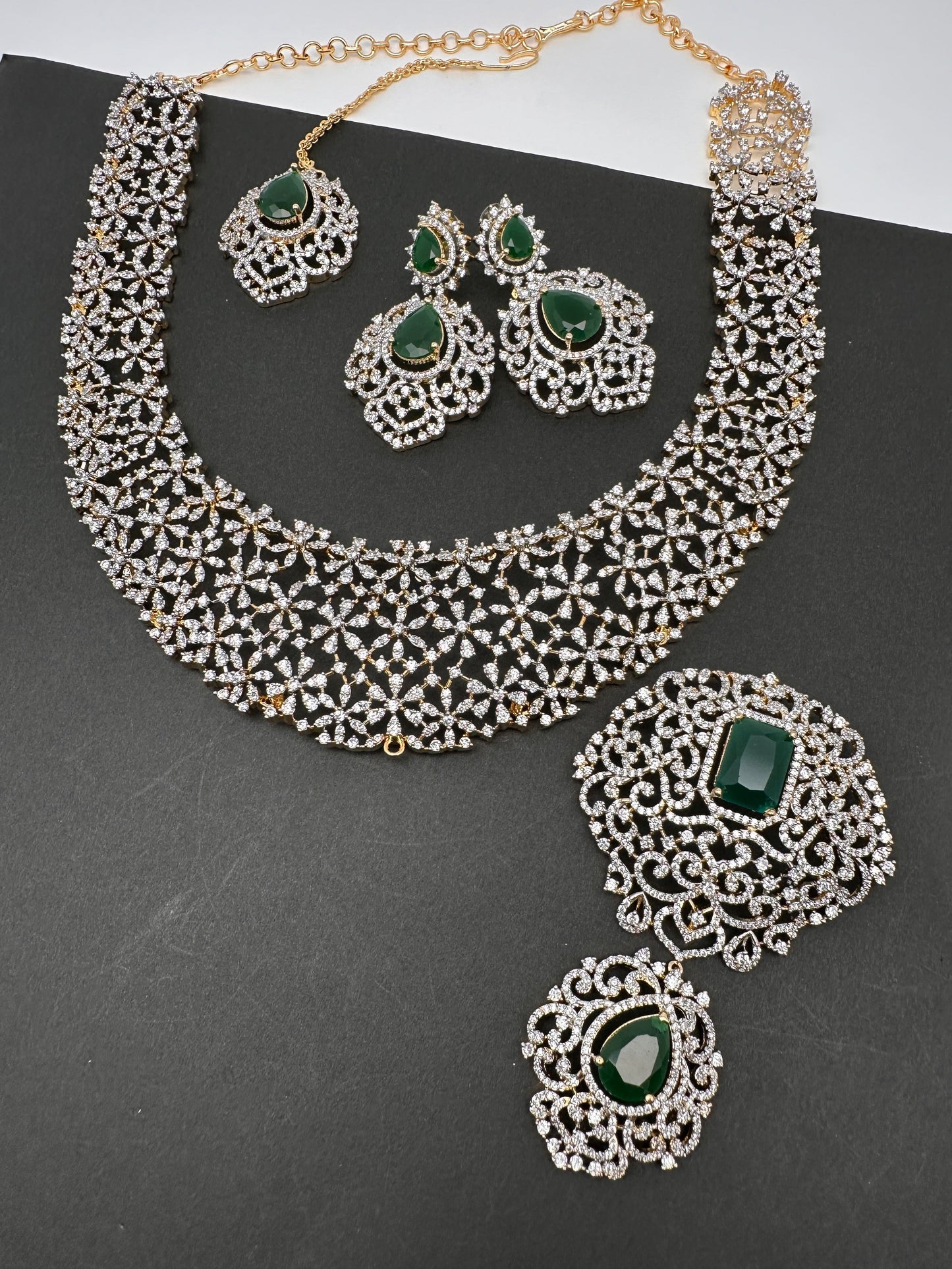 AD Emerald GreenDetachable Pendent Long  Necklace