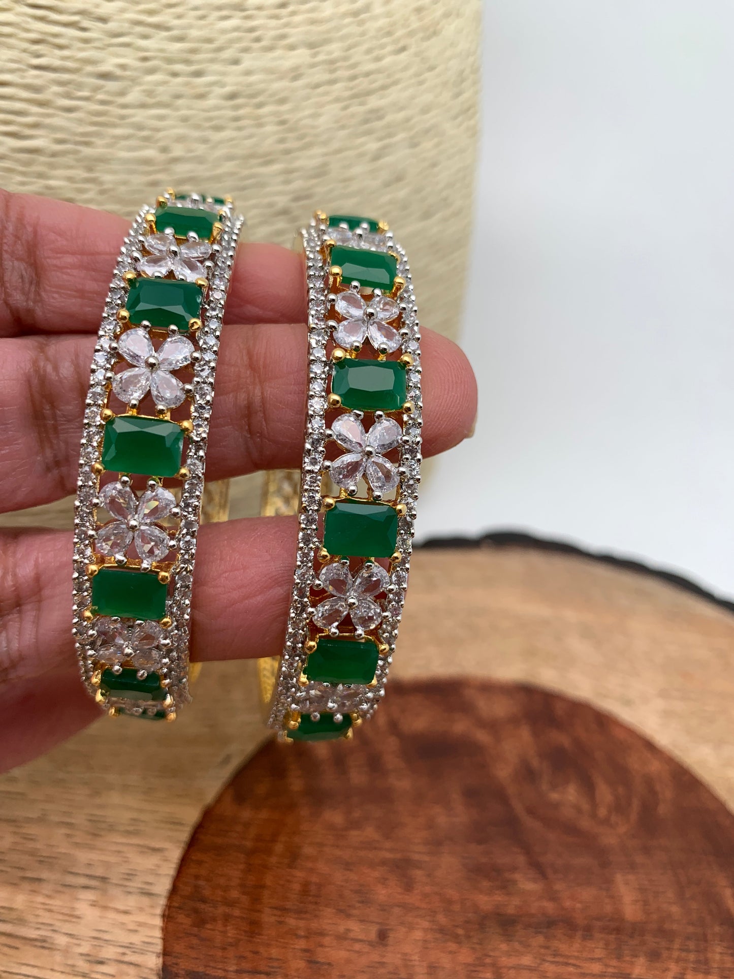 AD Emerald Green Stone Bangles